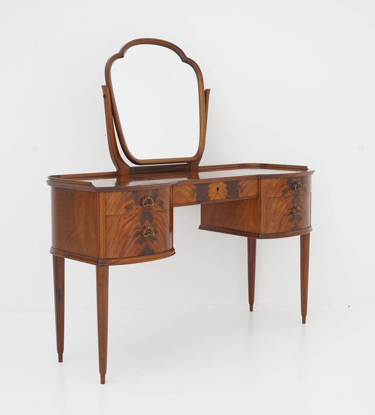 Swedish Modern Vanity Table in Pyramid Mahogany by Förenade