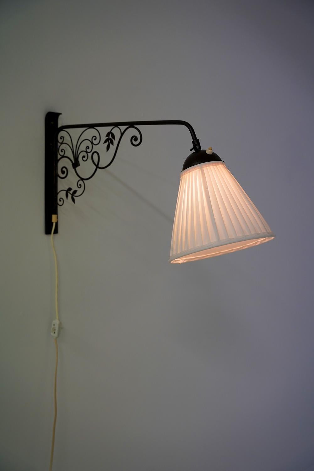 Lampada da parete moderna svedese Model 2339 di Luco in vendita 5