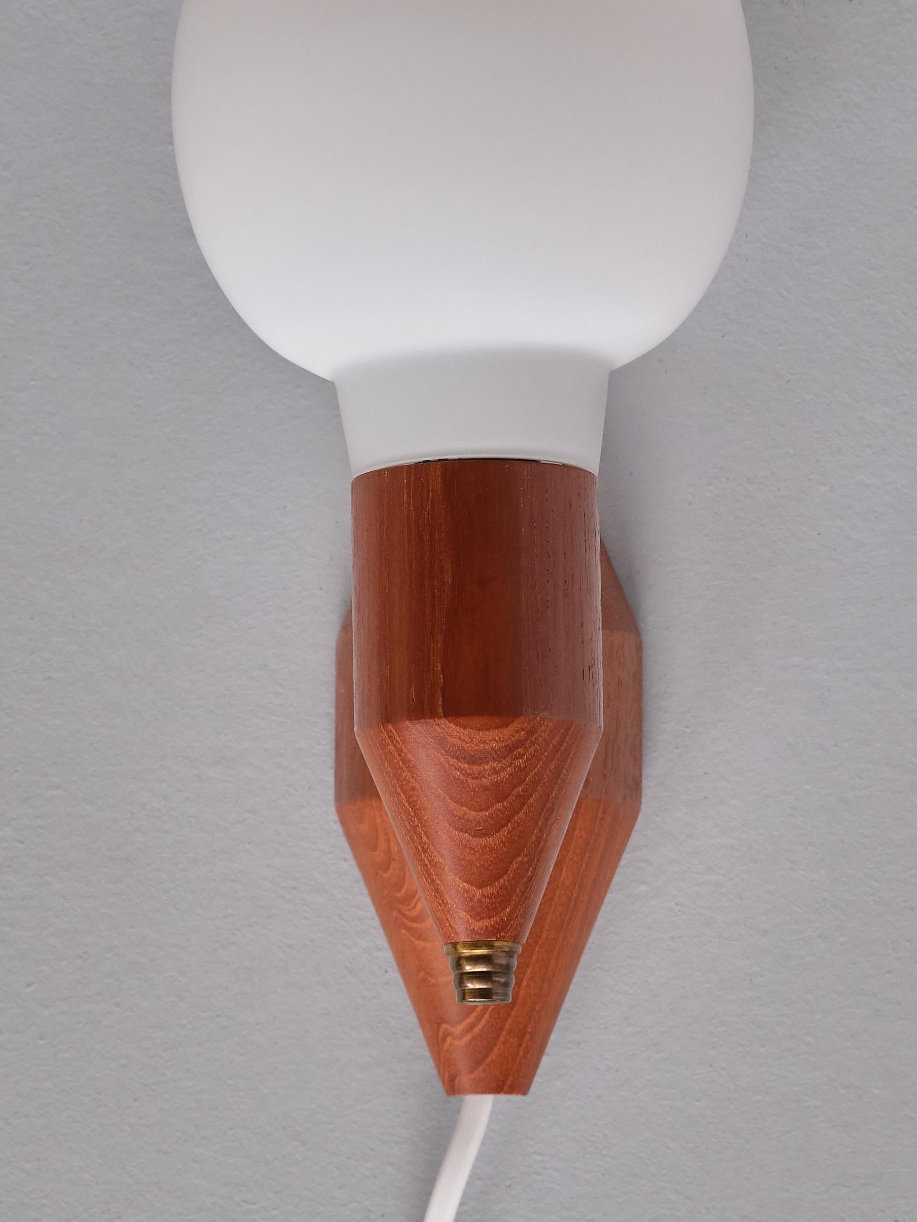 Swedish Modern Wall Lamps in Teak Wood, Brass and Opaline Glass, Sweden, 1950s For Sale 1
