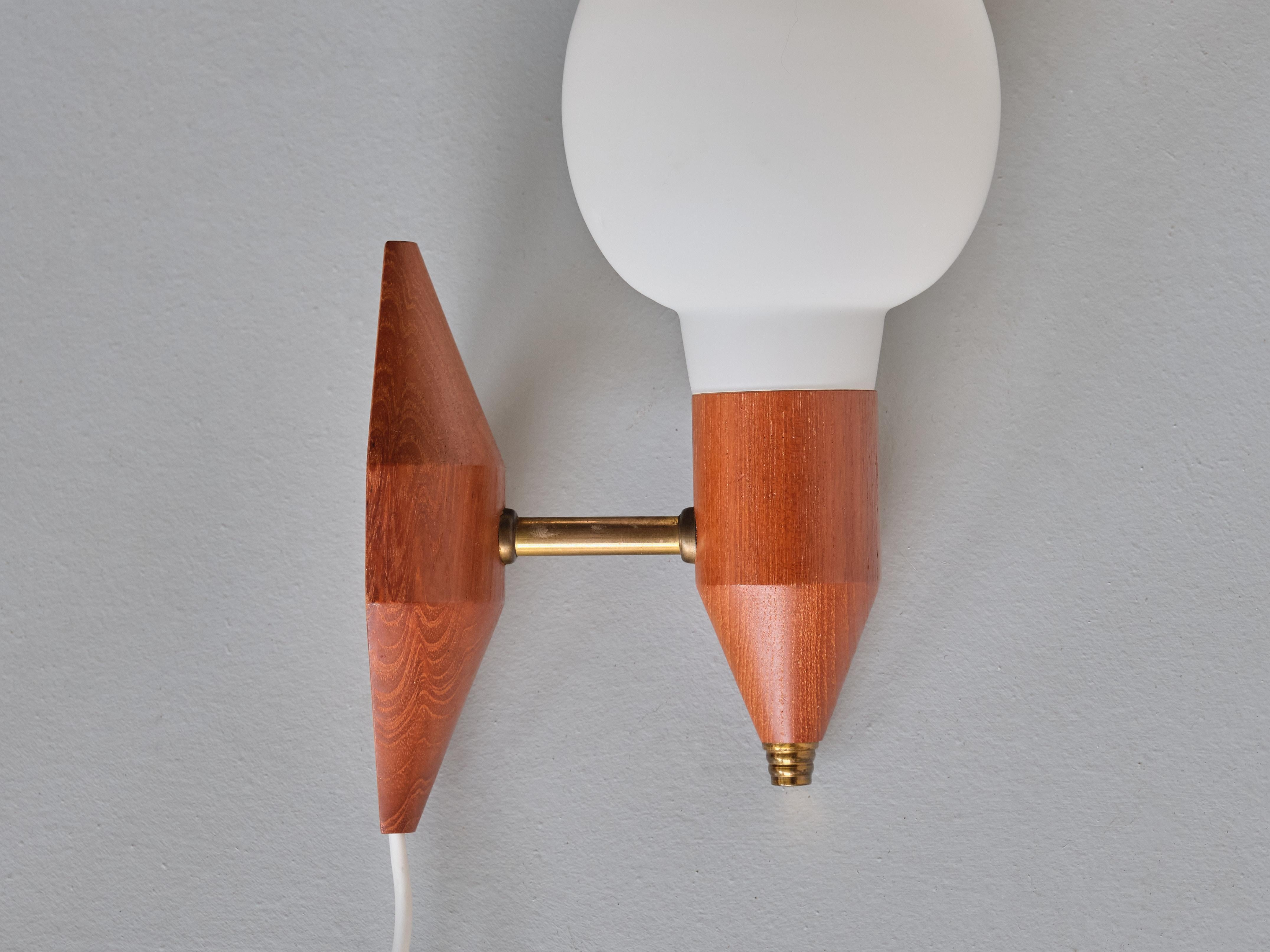 Swedish Modern Wall Lamps in Teak Wood, Brass and Opaline Glass, Sweden, 1950s For Sale 4