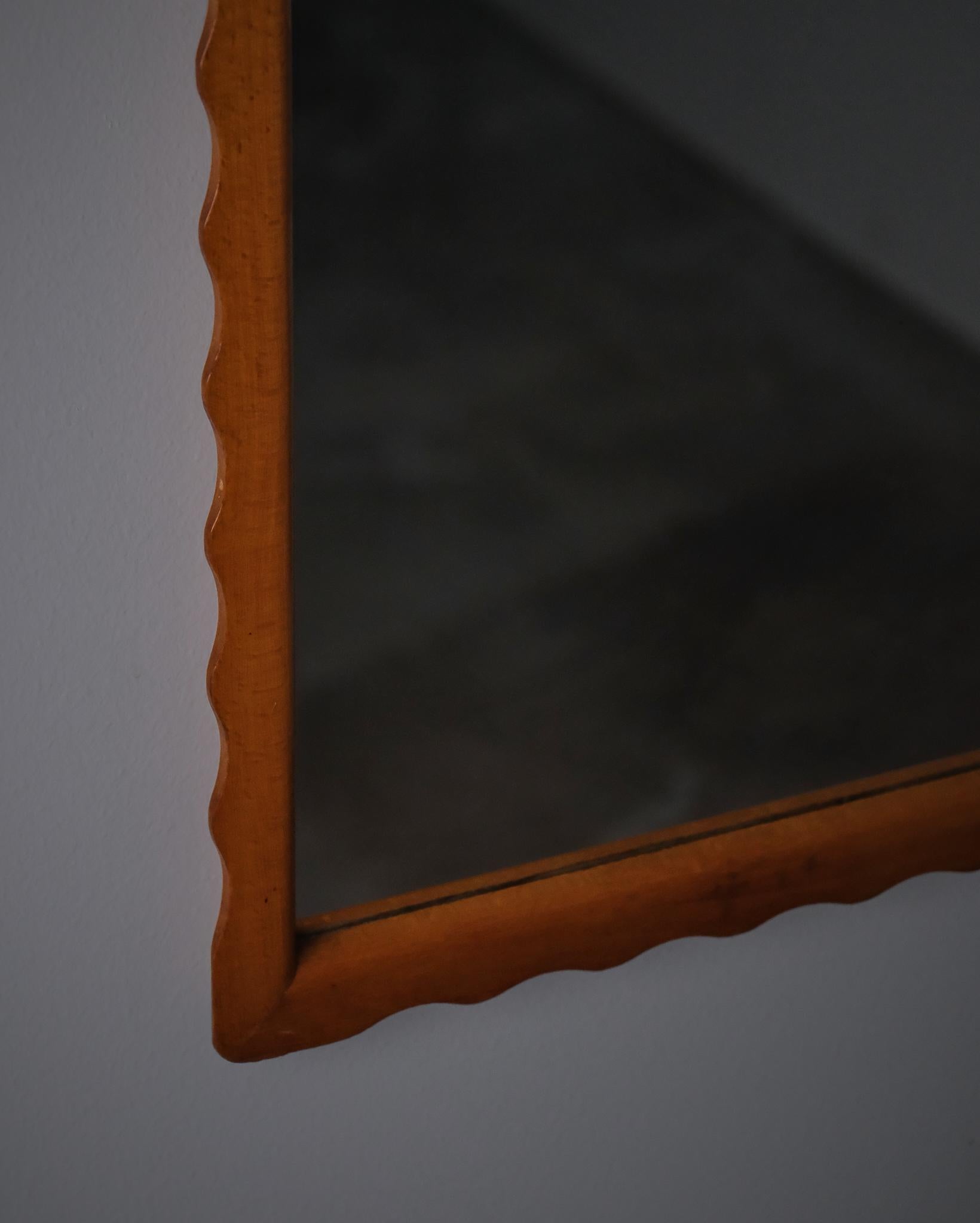 Swedish modern wall mirror by Fröseke, 1940s In Good Condition For Sale In Eskilstuna, SE
