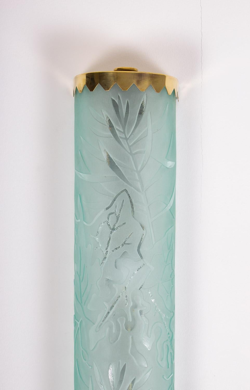 Schwedischer moderner Wandleuchter aus Messing und Glas von Carl Erik Bodn für Glssner im Angebot 1