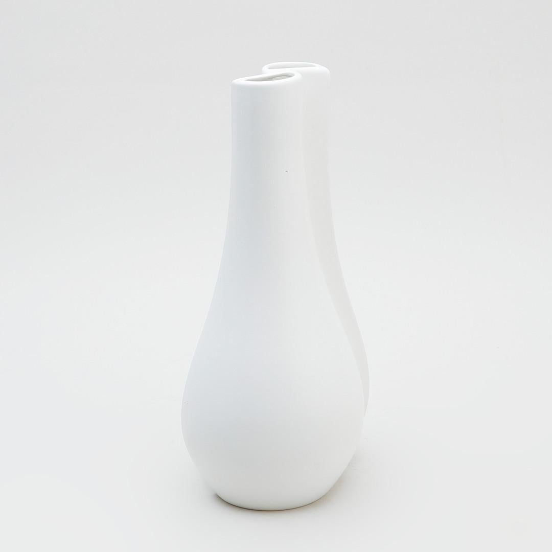Swedish Modern White Surrea Stoneware Vase, 1940s For Sale 1