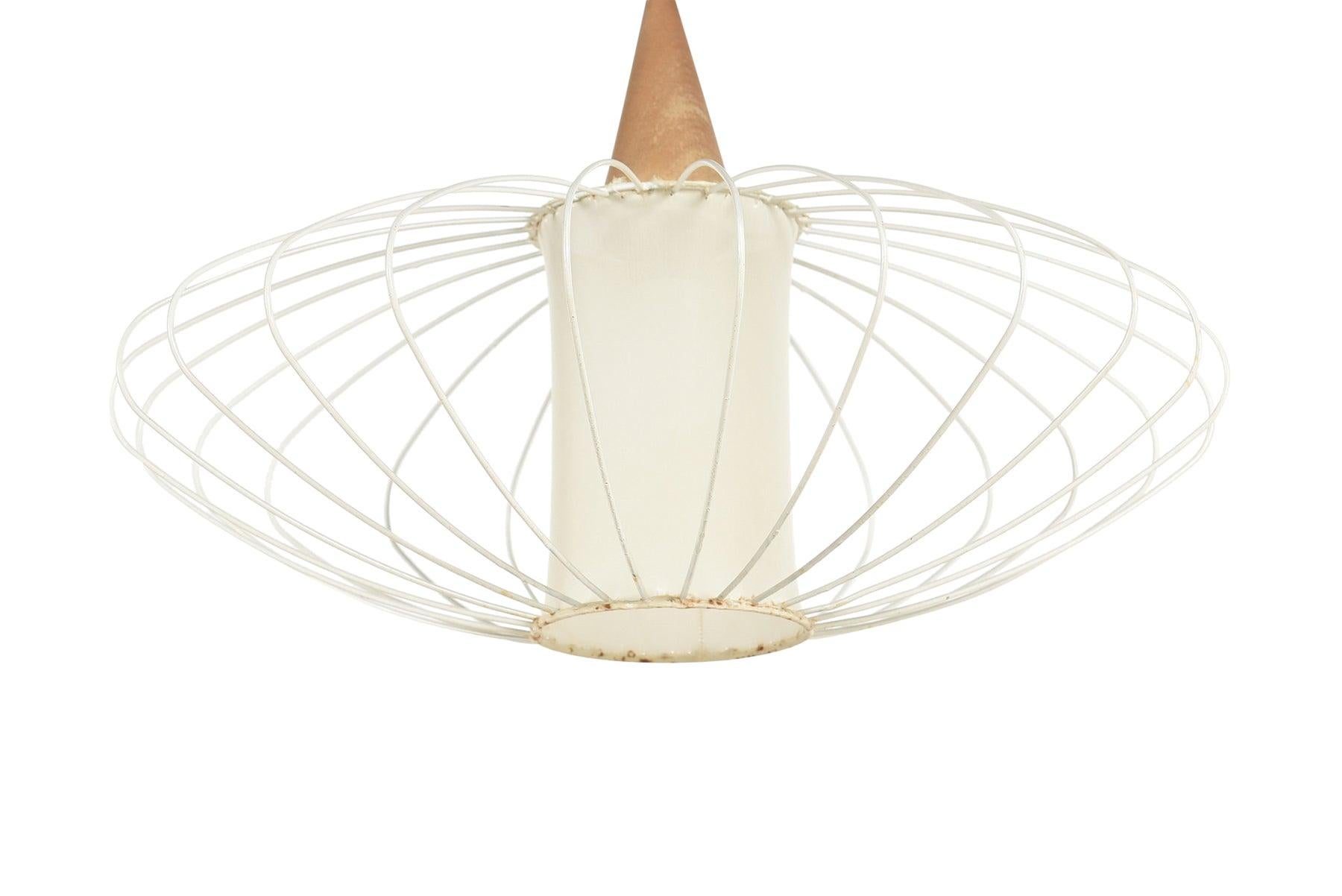 Mid-Century Modern Lampe Ufo suédoise moderne en fil de fer en vente