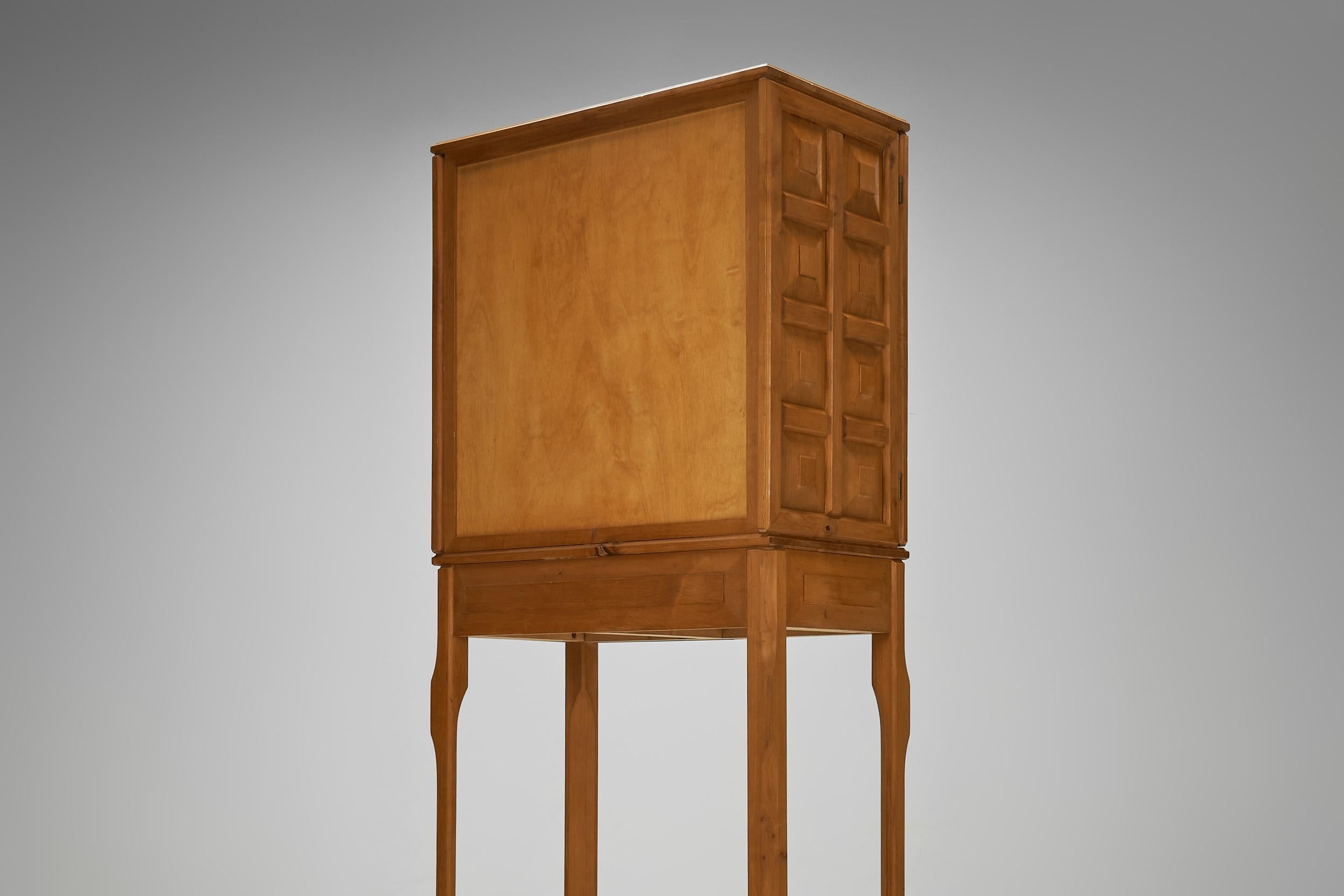 Armario moderno sueco de madera de Ulf Ekdahl (Attr.), Suecia mediados del siglo XX en venta 4