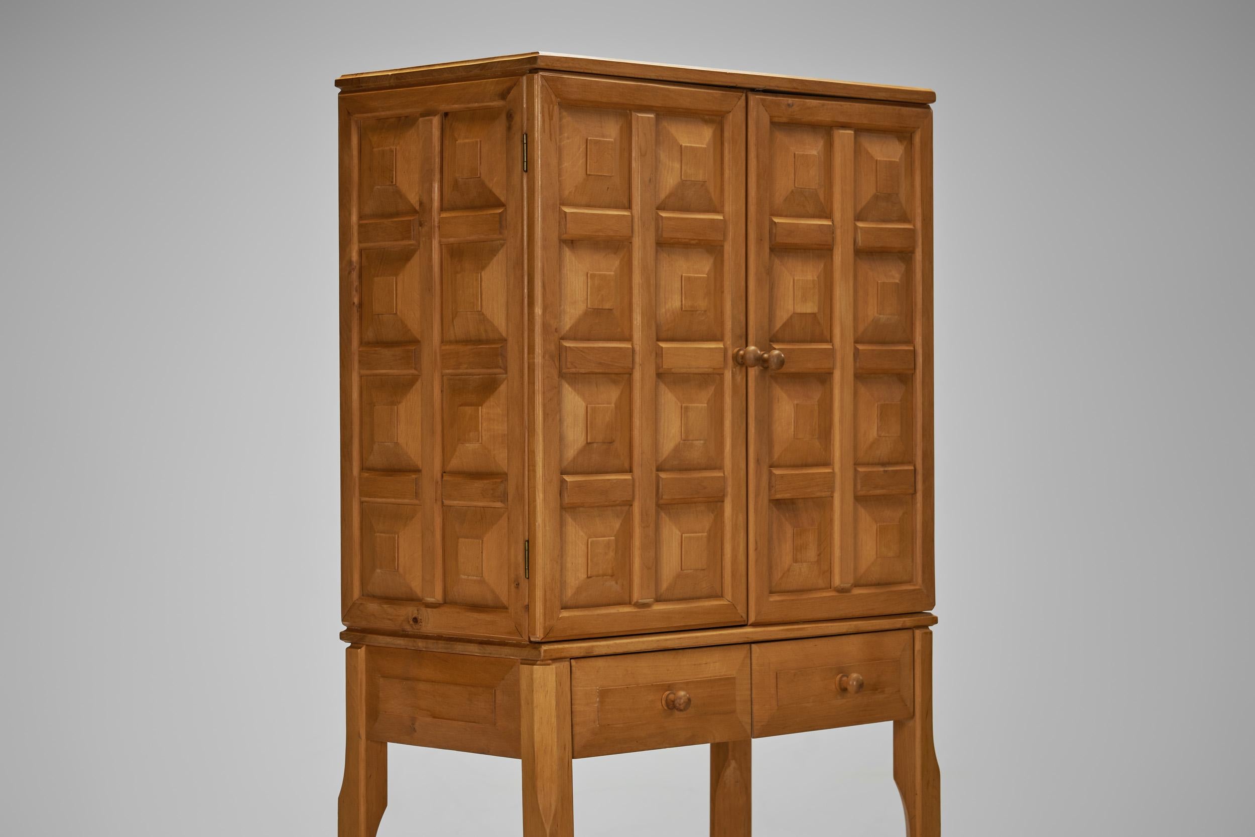 Armario moderno sueco de madera de Ulf Ekdahl (Attr.), Suecia mediados del siglo XX en venta 1