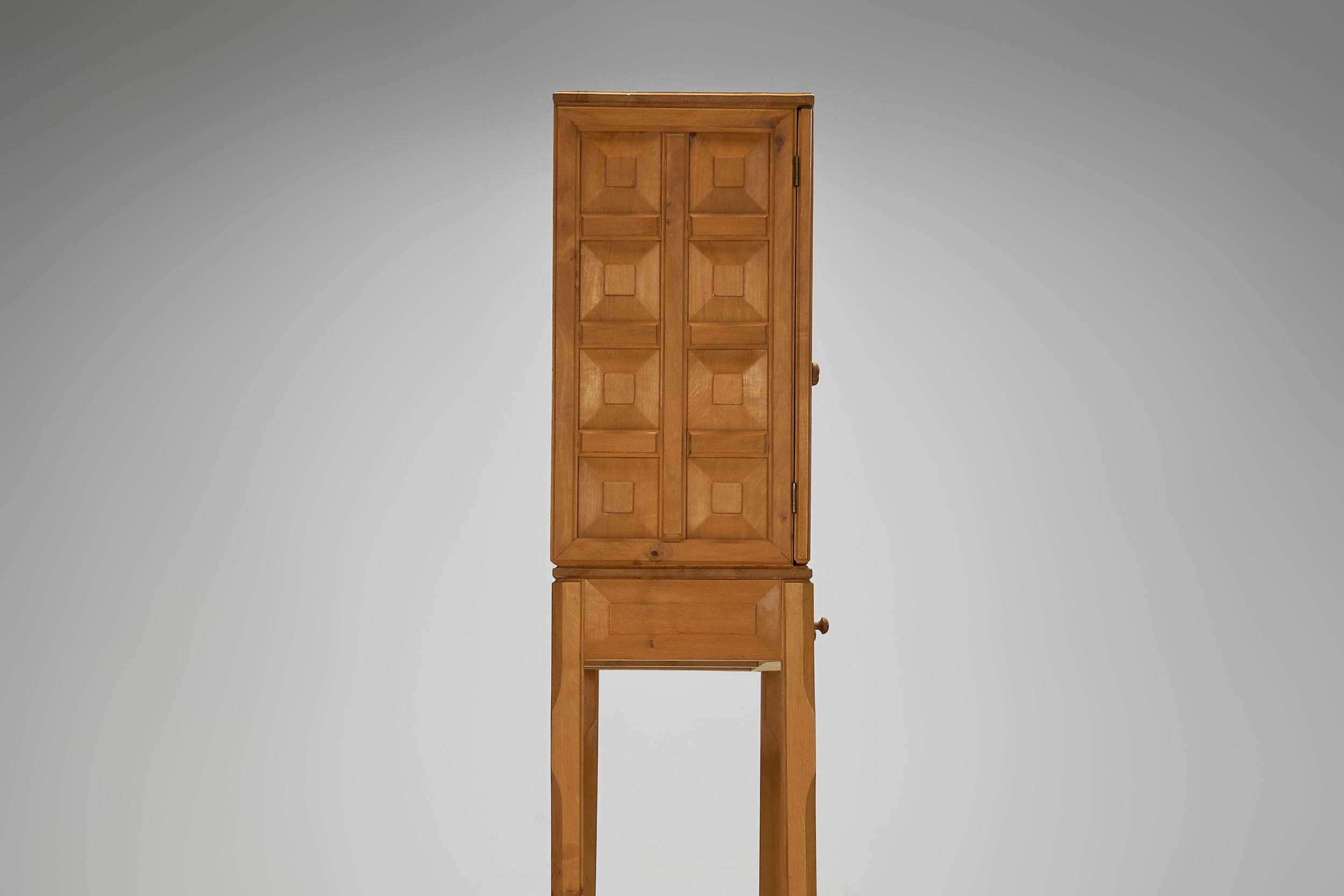 Armario moderno sueco de madera de Ulf Ekdahl (Attr.), Suecia mediados del siglo XX en venta 3