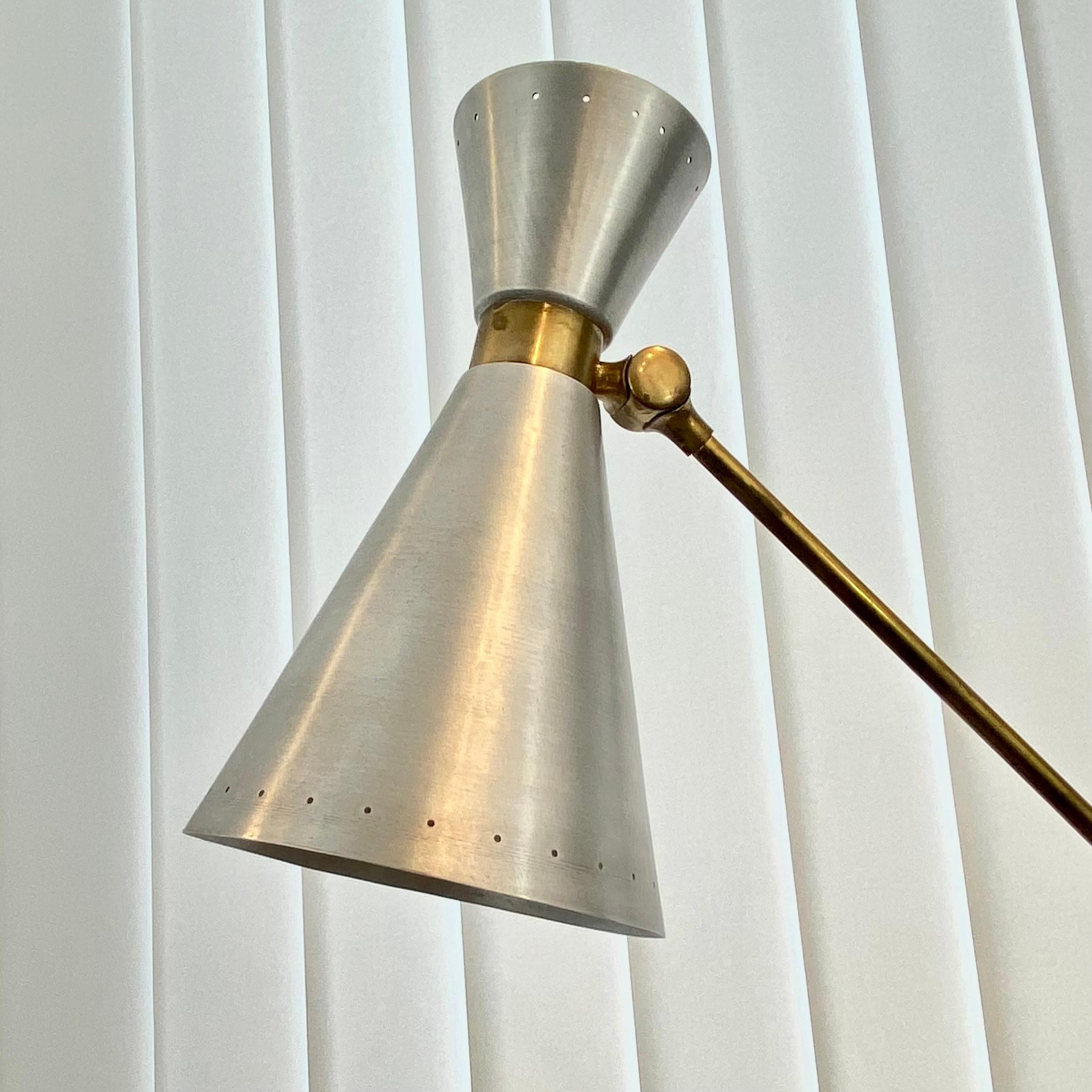 Swedish modernist counterweight floor lamp, 1950s For Sale 1