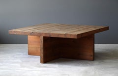 Designer suédois moderniste:: grande table basse / cocktail minimaliste:: pin des années 1970