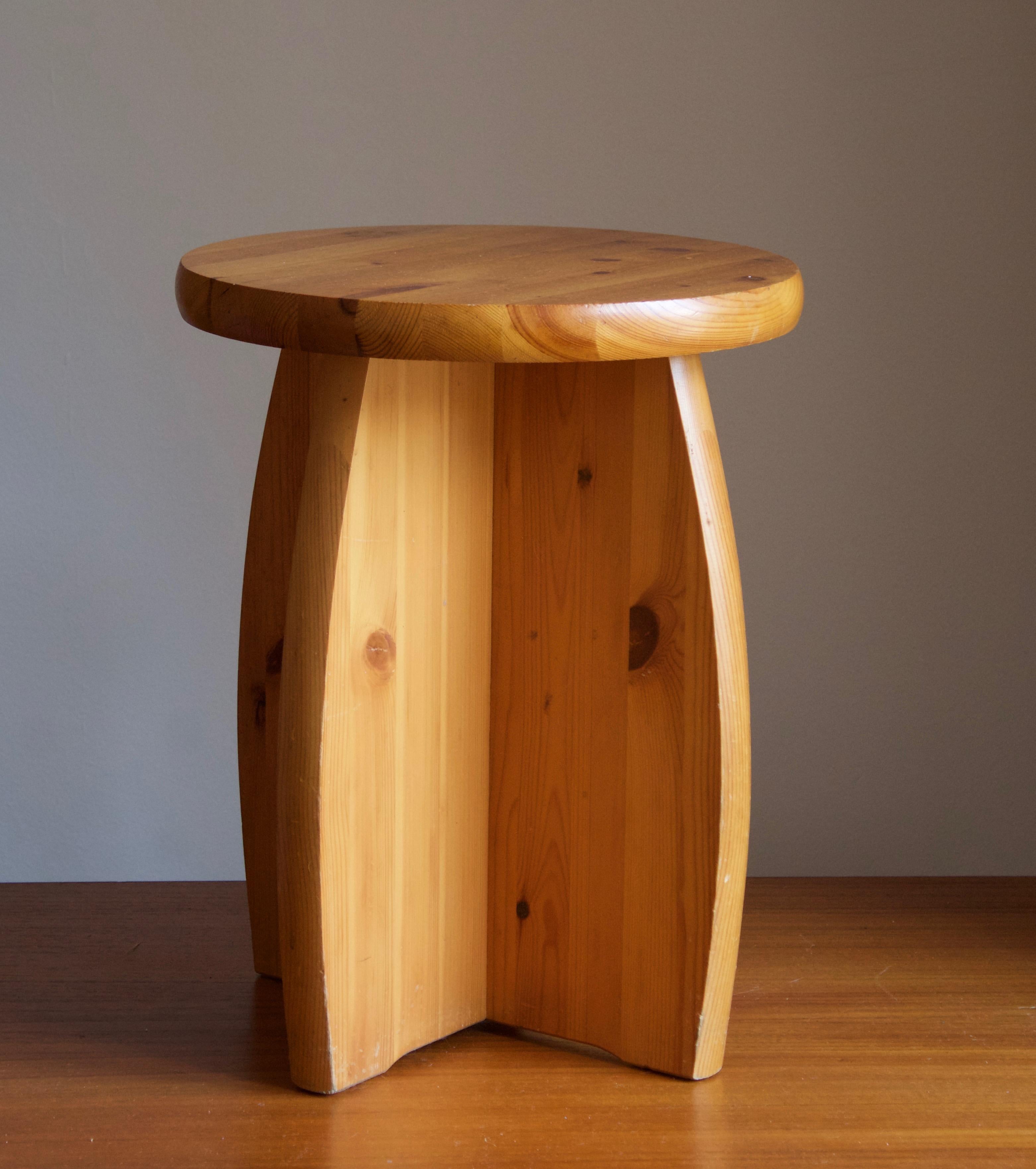 A Swedish pinewood stool or side table. By unknown designer, 1970s.





