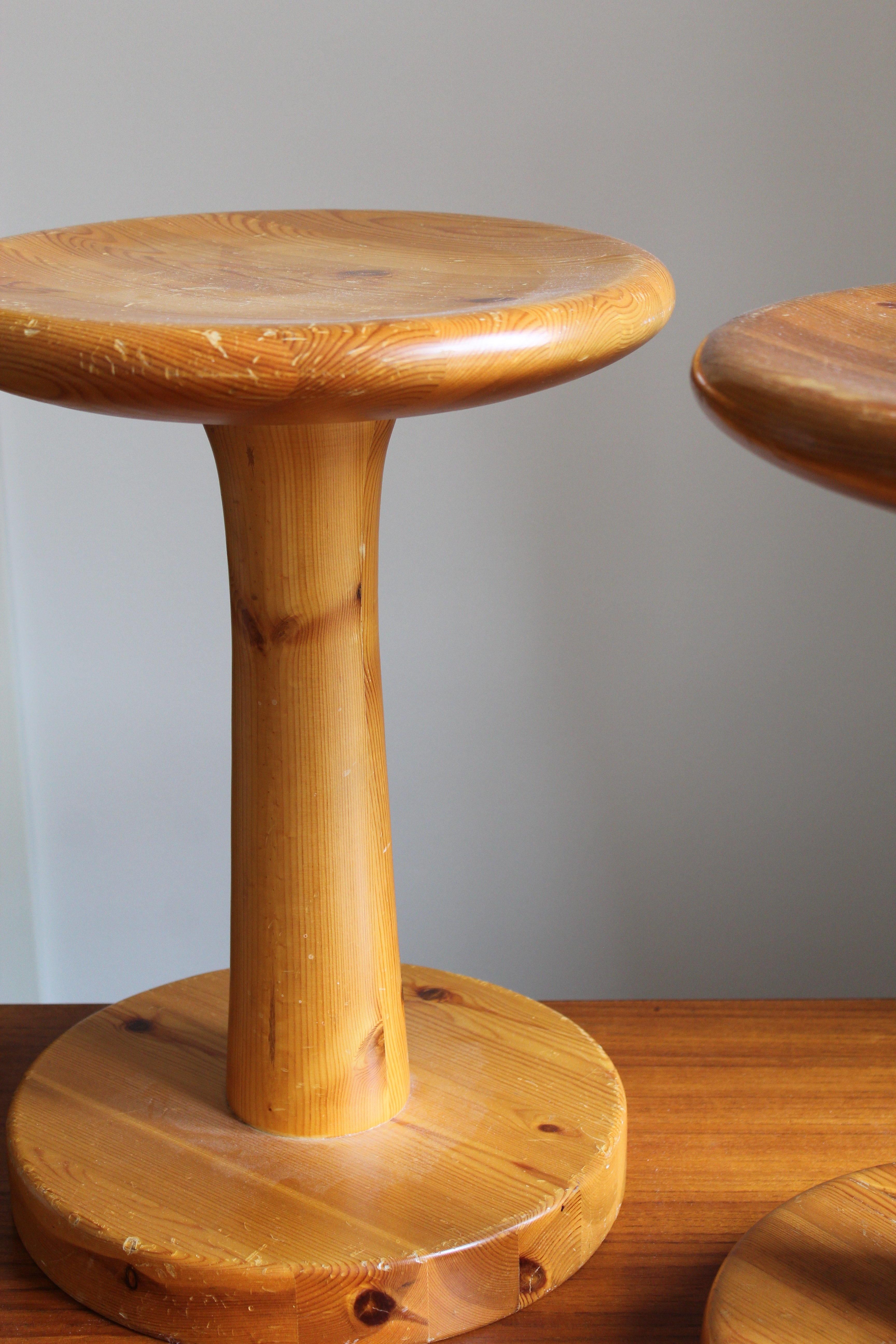A Swedish pinewood stool or side table. By unknown designer, 1960s. Purity of form enhances the beauty of wood. 

Other designers of the period include Pierre Chapo, Charlotte Perriand, Axel Einar Hjorth, and Kaare Klint.





 
