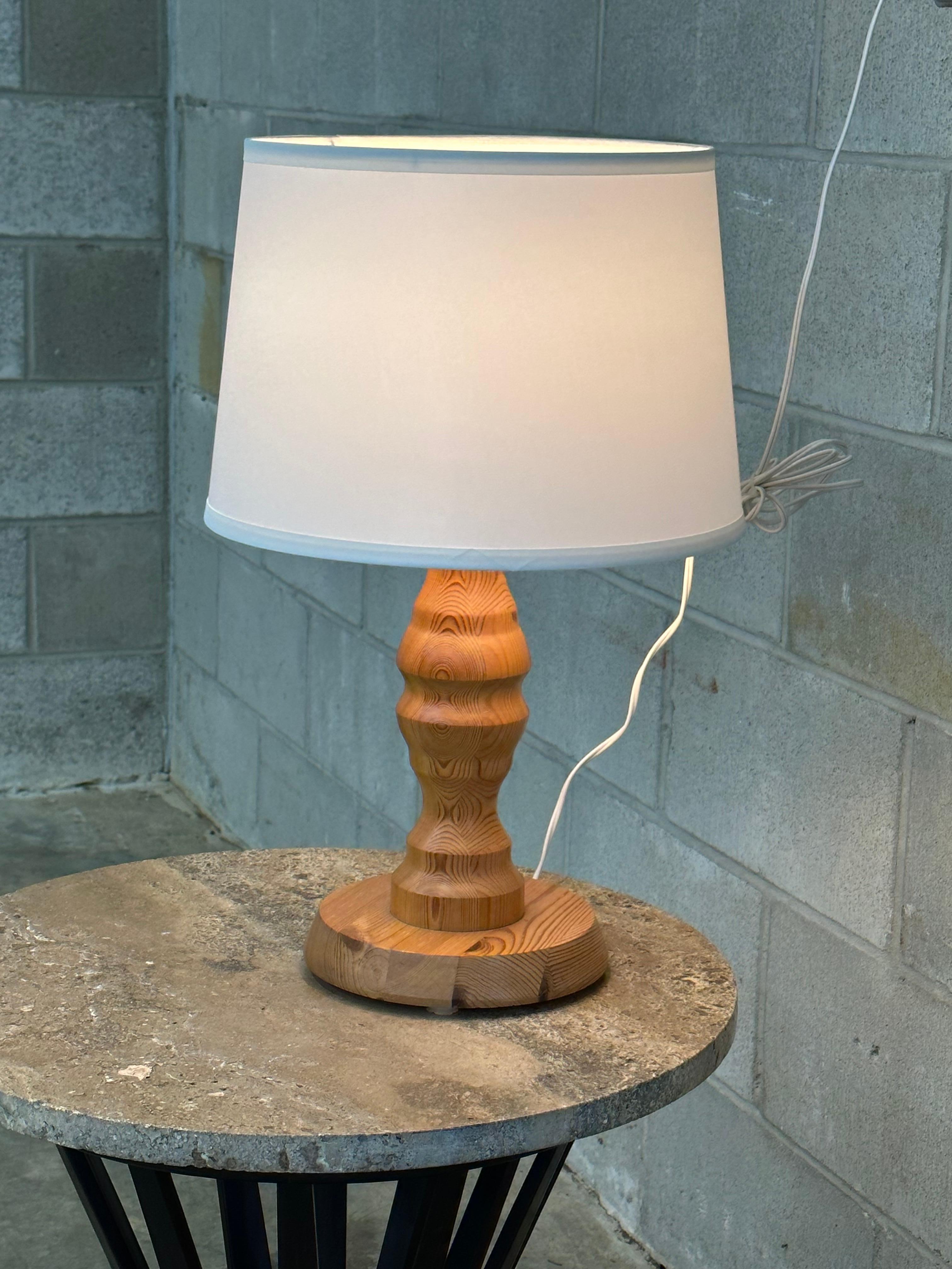 Swedish Modernist Pine Turned Table Lamp For Sale 3