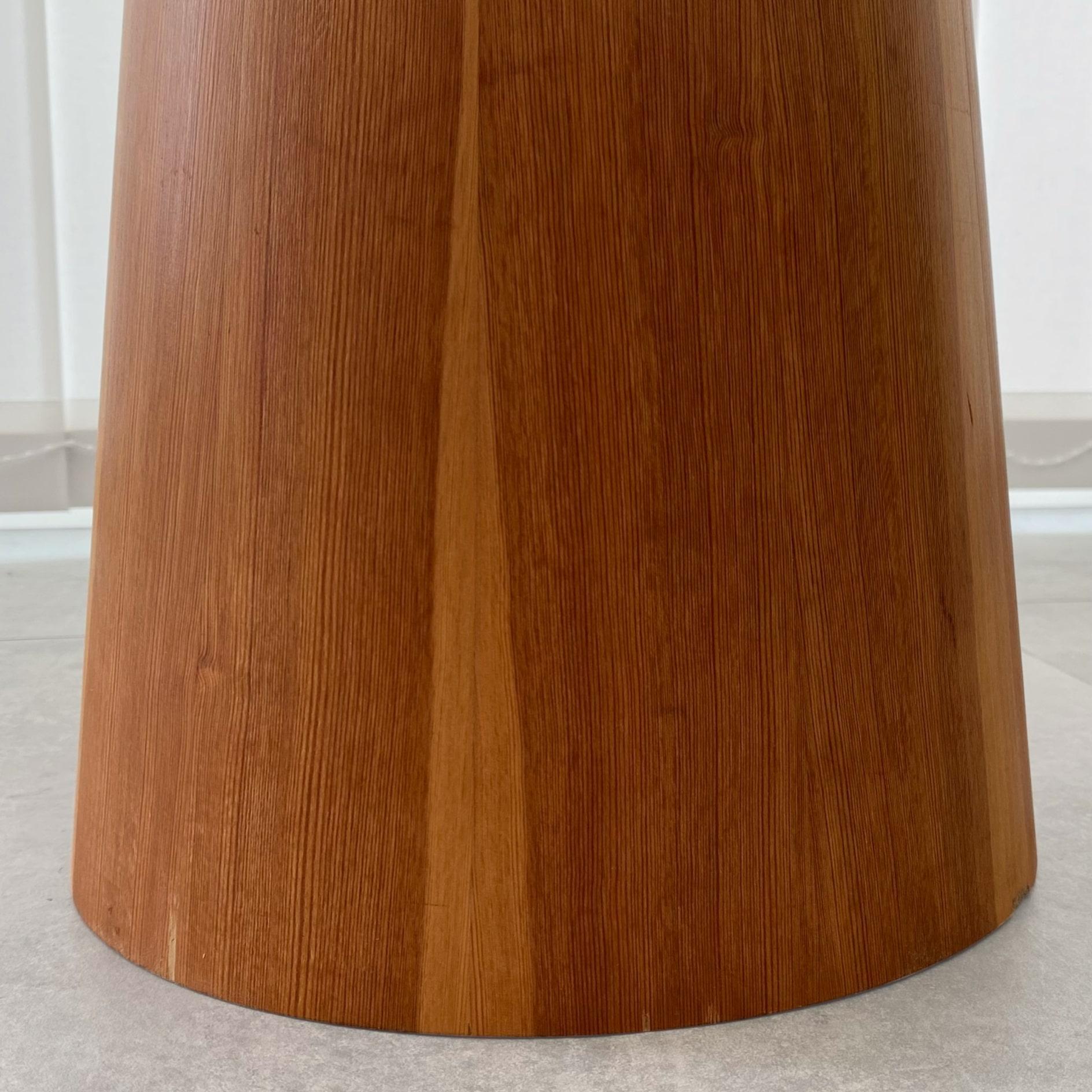 Swedish modernist pinewood mushroom side table by Martin Åberg, Servex, 1960s For Sale 2