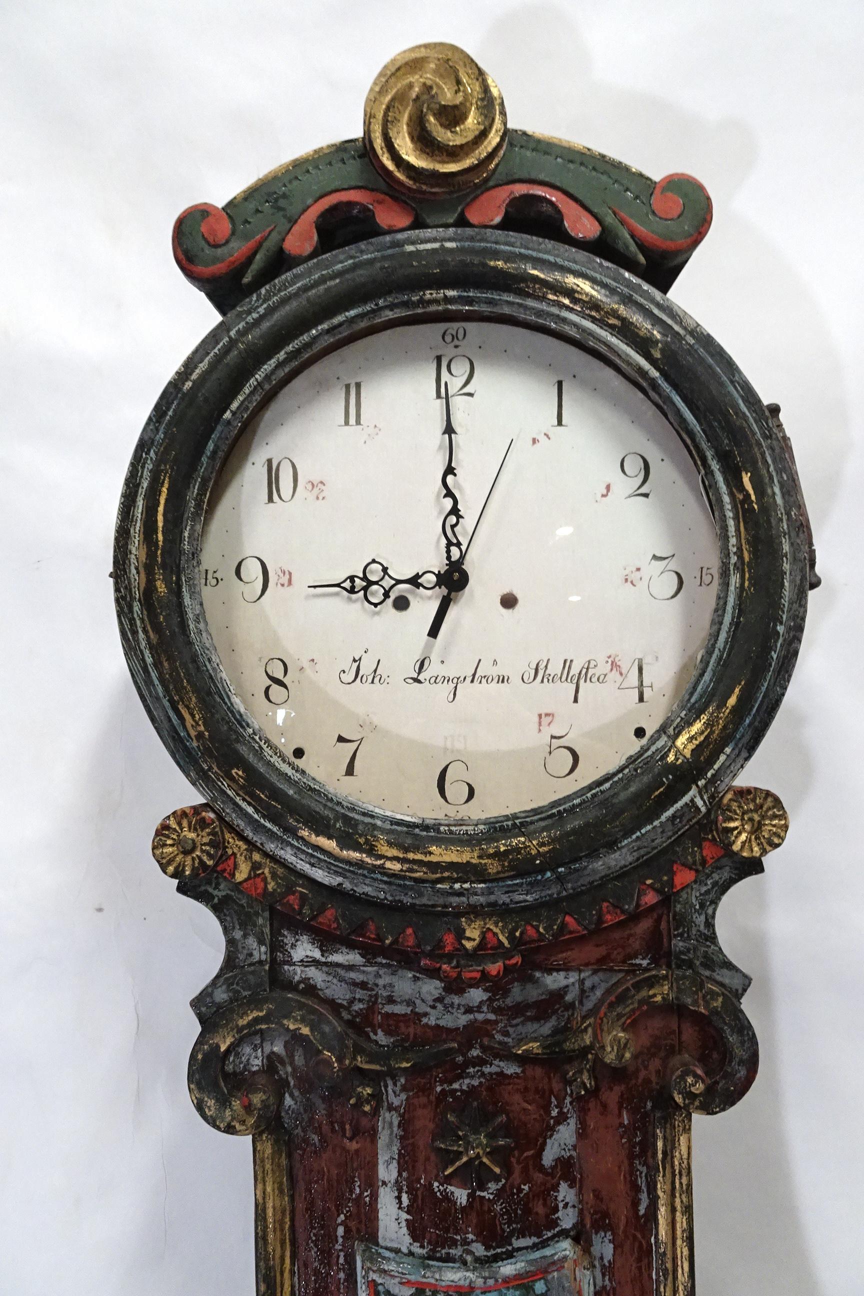 Swedish Mora Clock 100% Original paint Fryksdhal Mode  In Good Condition For Sale In Hollywood, FL