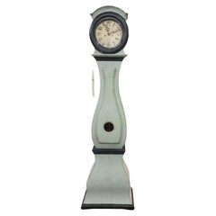 Horloge Mora suédoise bleu pâle antique du début des années 1800