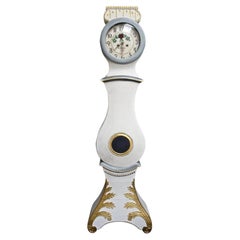 Reloj Mora Sueco Antiguas Rosas Blancas Fryksdall Detalle Tallado Capucha, Principios 1800