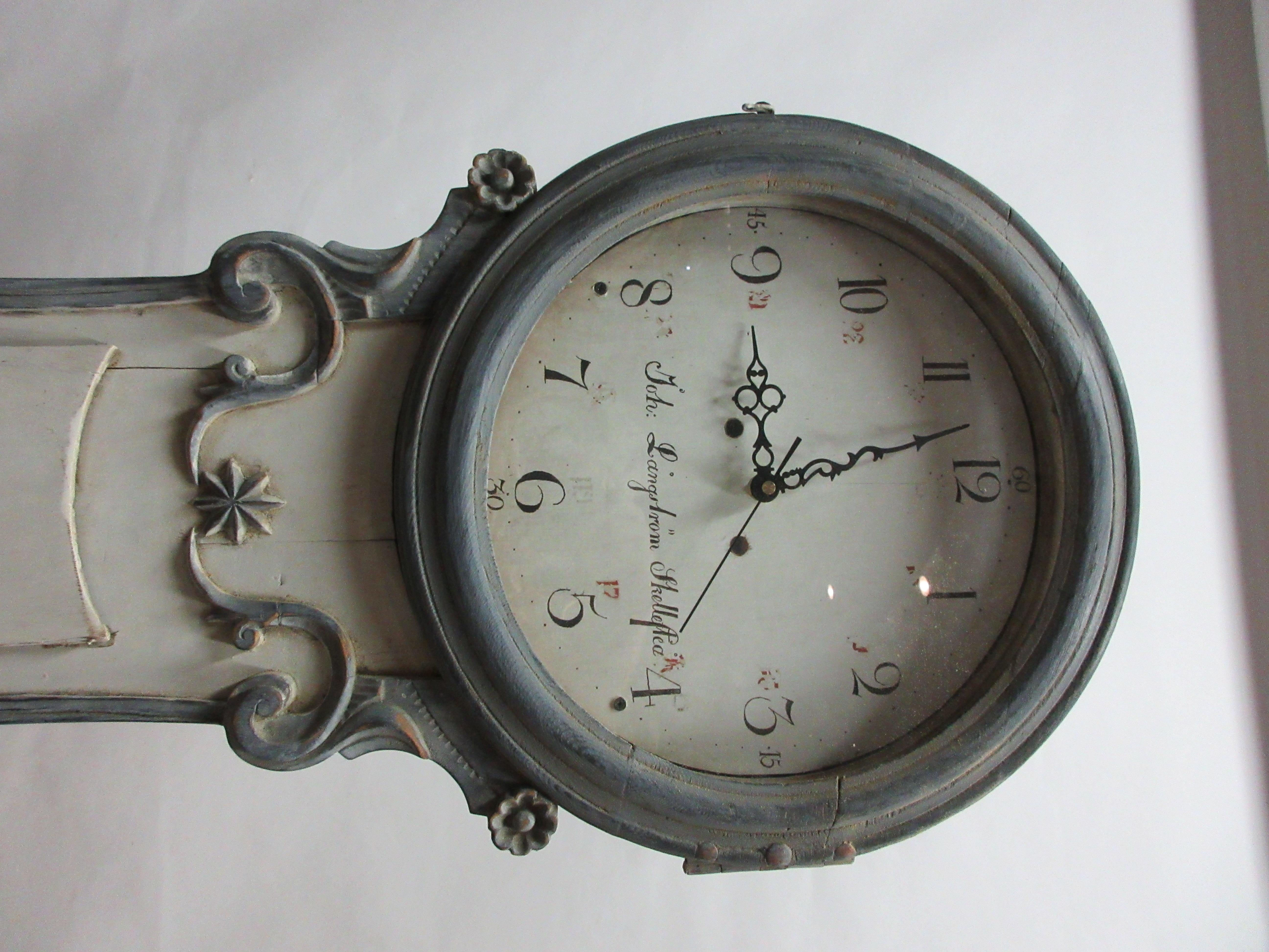This is a Swedish mora clock, 
