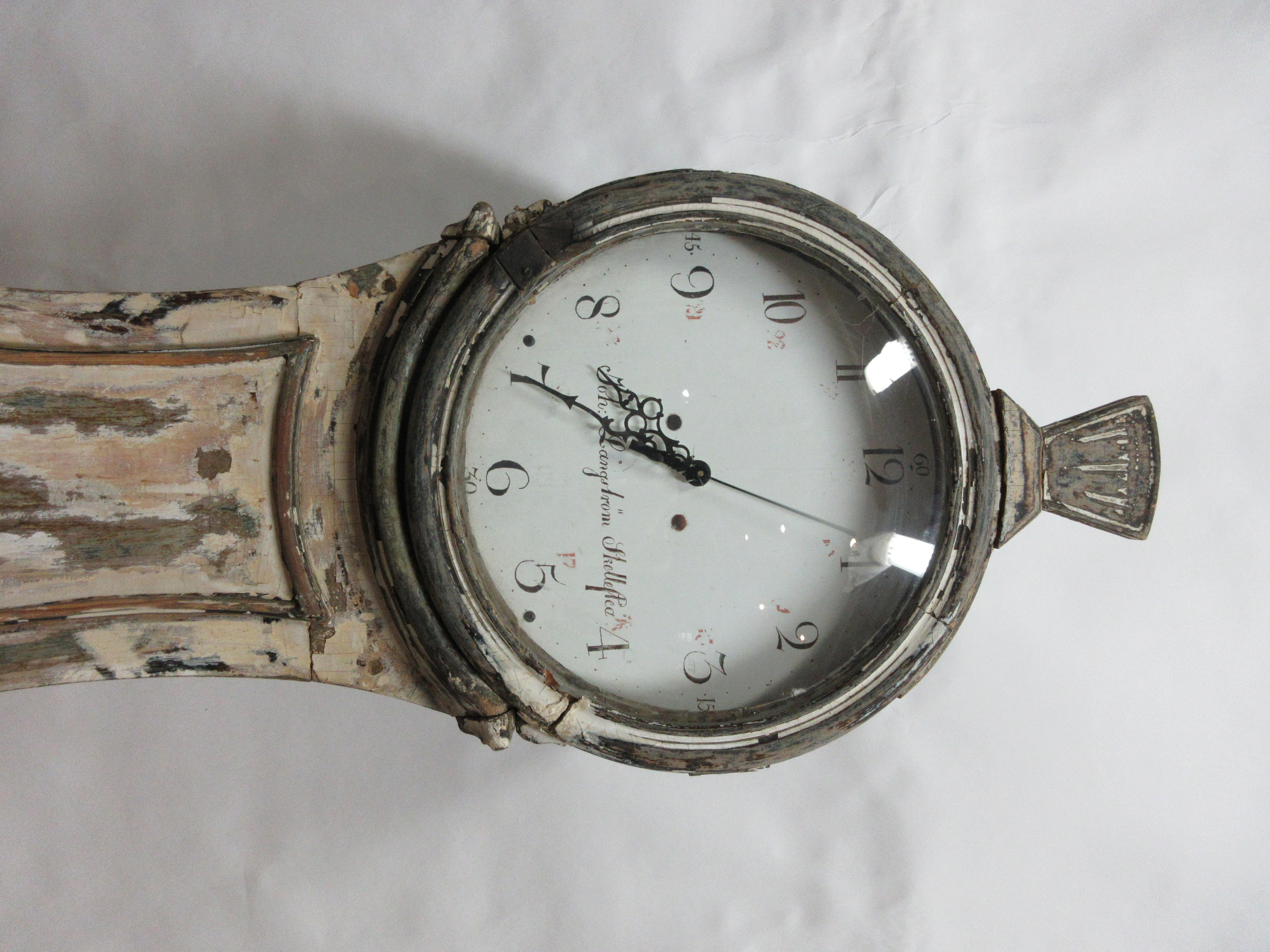Dies ist eine einzigartige schwedische Mora Clock Norrlands Modell 100% Originalfarbe. Ich habe diese Uhr bei einer Auktion in Ljusdal, Schweden, gefunden.