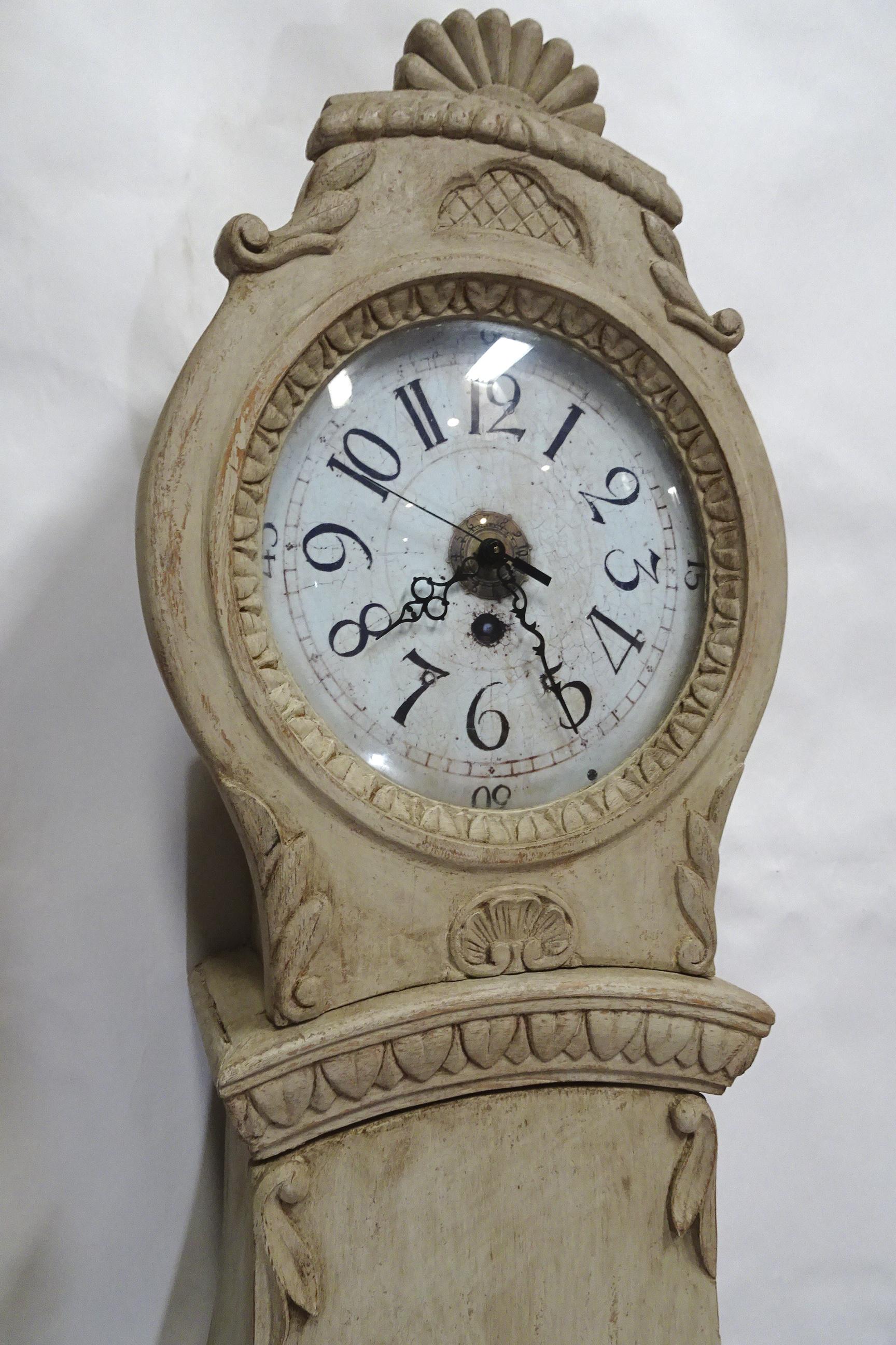 Schwedische Mora-Uhr, Rokoko-Modell   (Mittleres 19. Jahrhundert) im Angebot