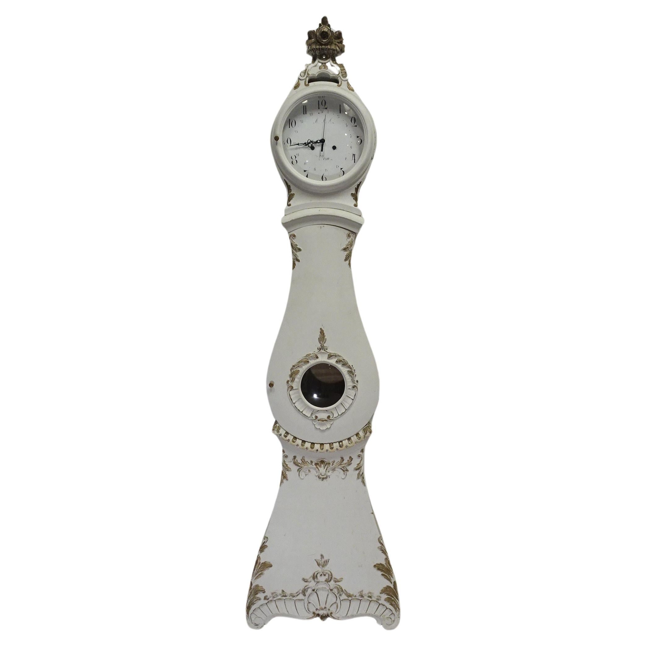 Horloge Mora suédoise Modèle rococo  en vente