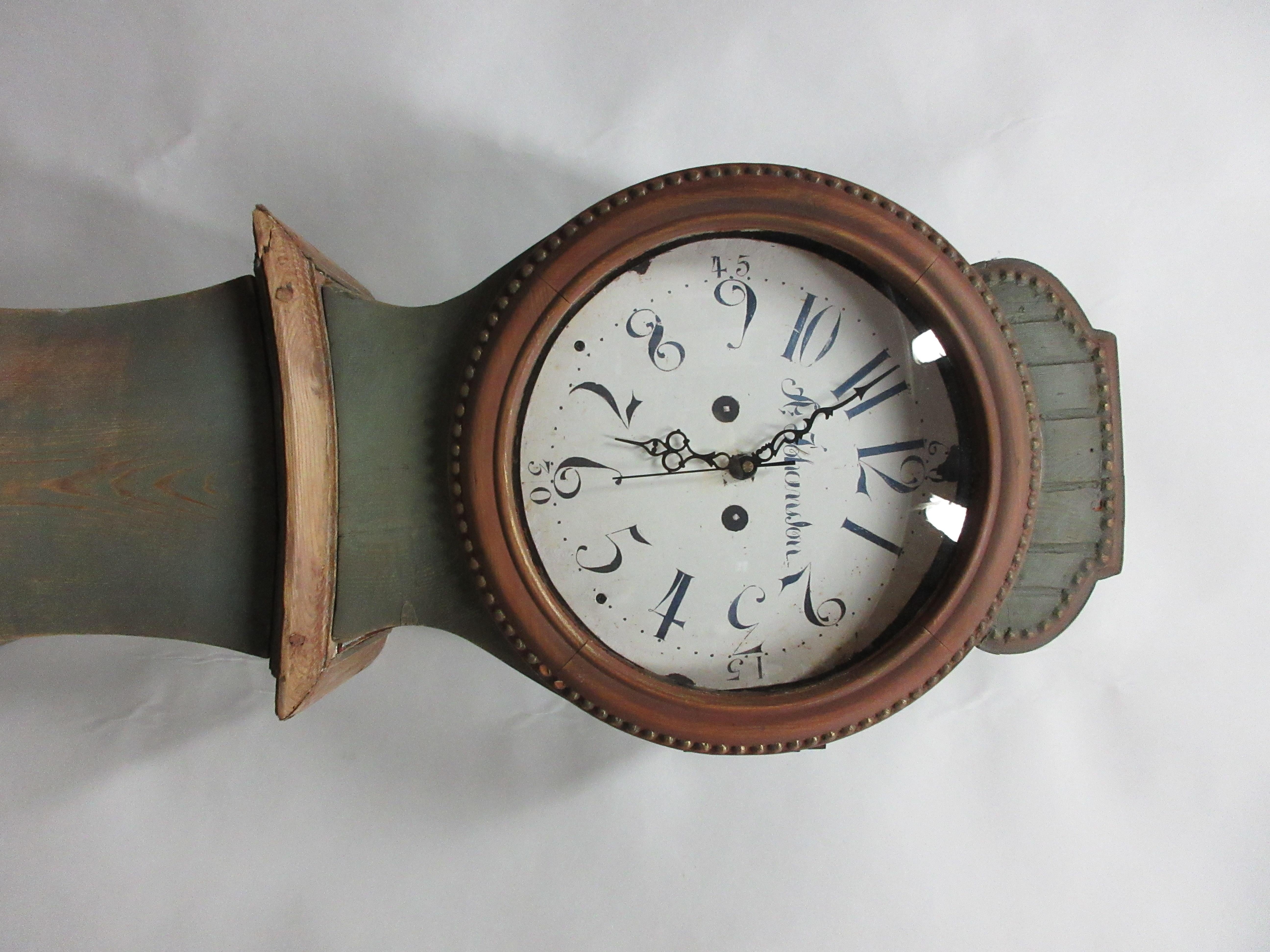 This is a very unusual 100% Original painted Swedish Mora Clock Sven Nilsson Morin Model . He made his clocks from 1780 to 1810 and is one of Sweden's most famous clock makers.