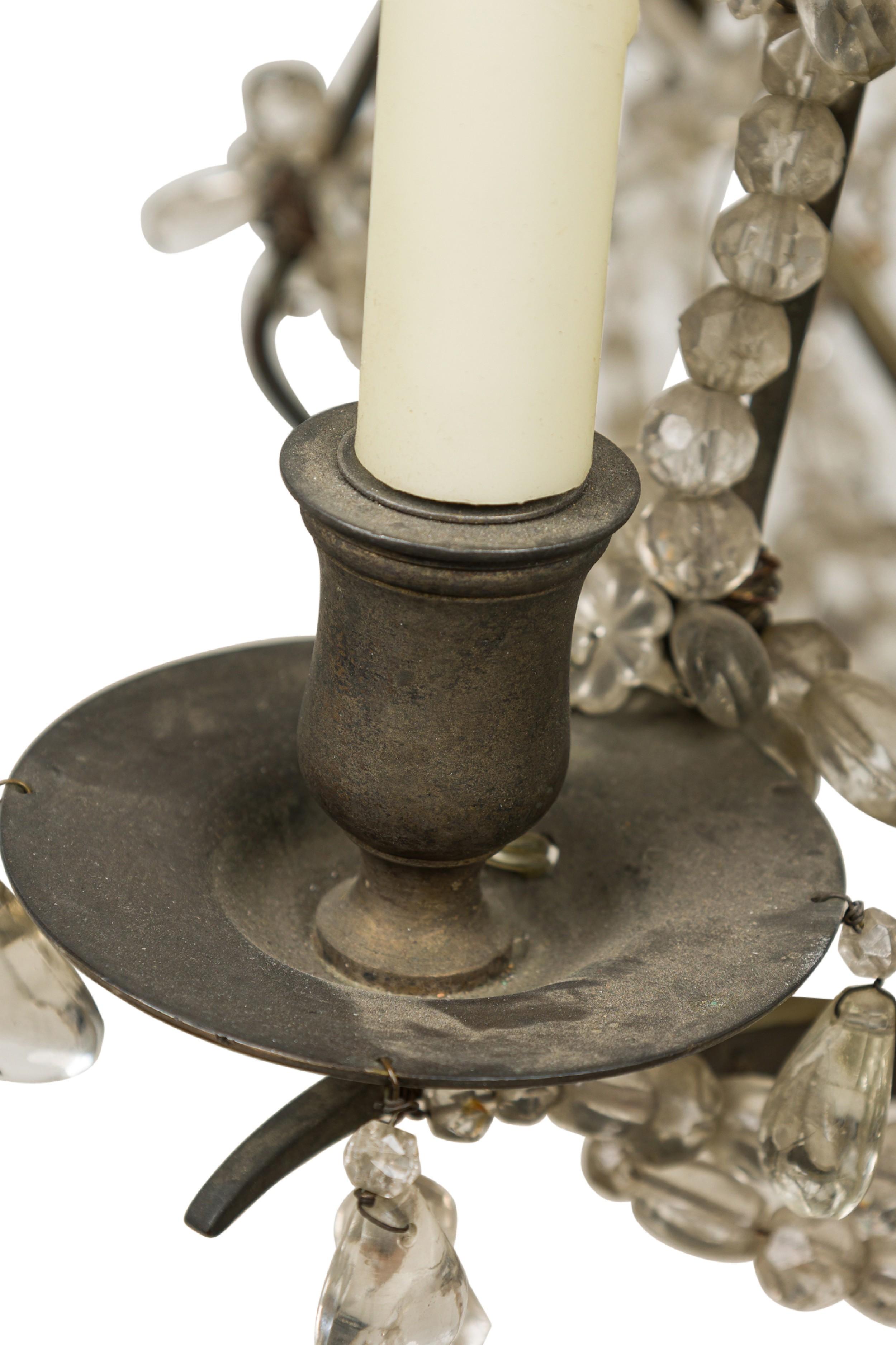 Lampadario di cristallo svedese neoclassico dell'inizio del XIX secolo in vendita 3