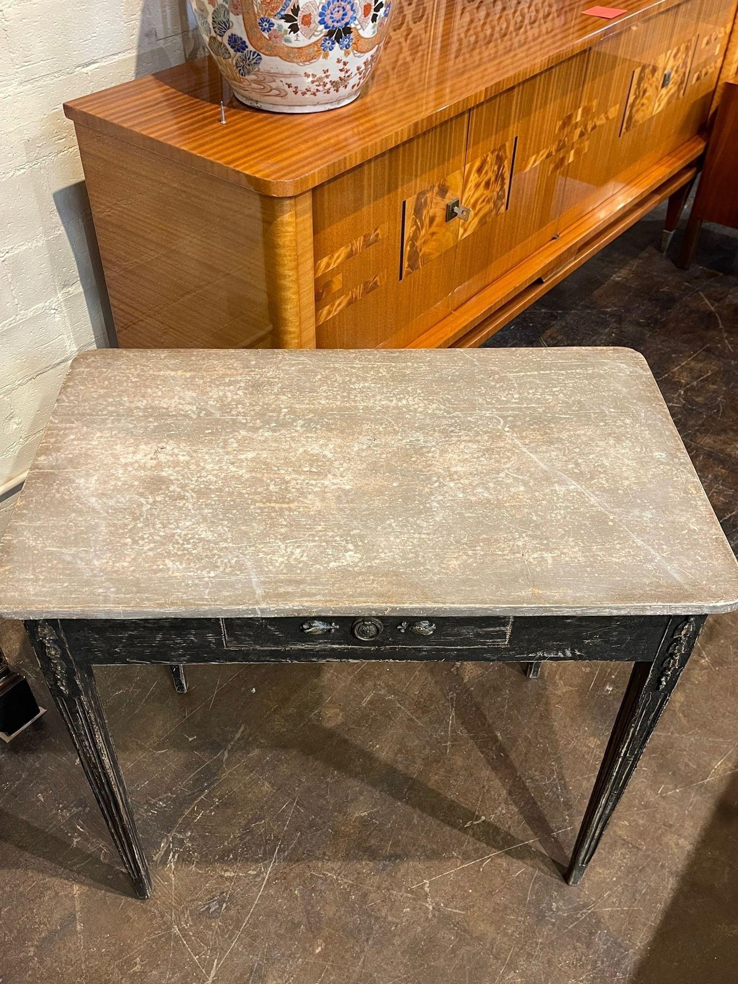 Swedish Neo-Classical Writing Table In Good Condition For Sale In Dallas, TX