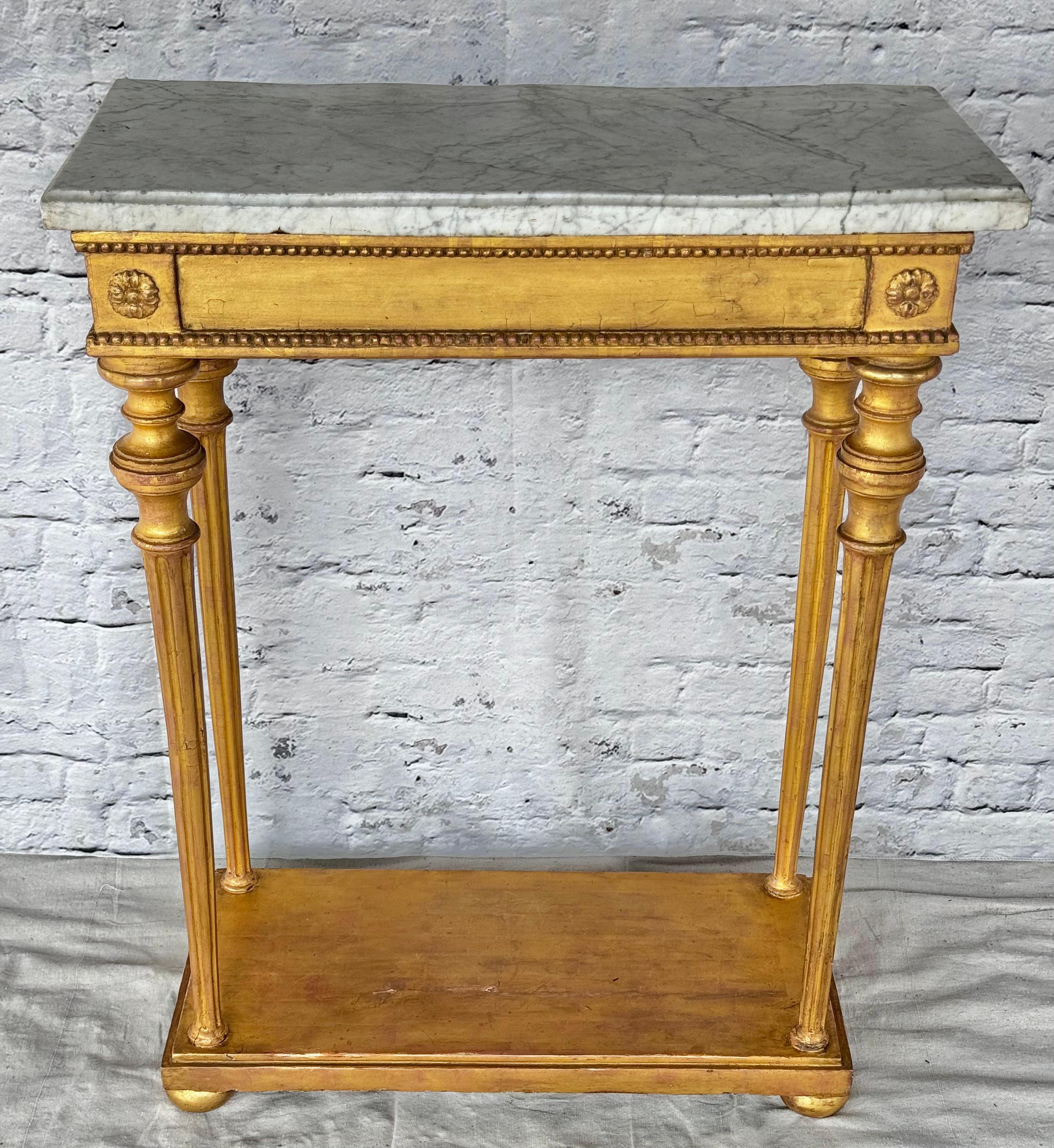 Schwedischer Konsolentisch aus Giltwood im neoklassischen Stil 8