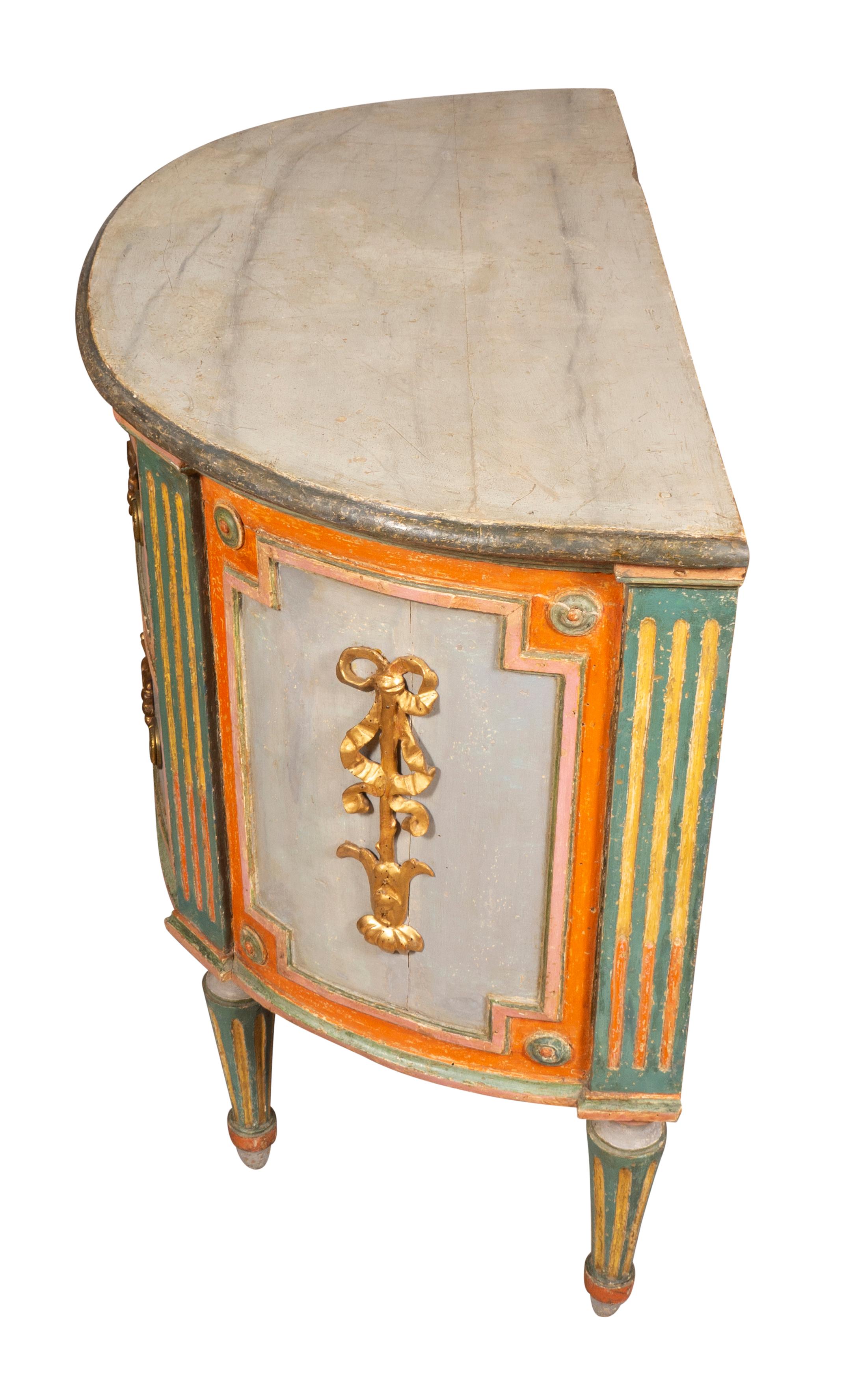 Italian Neoclassic Painted Commode For Sale 3