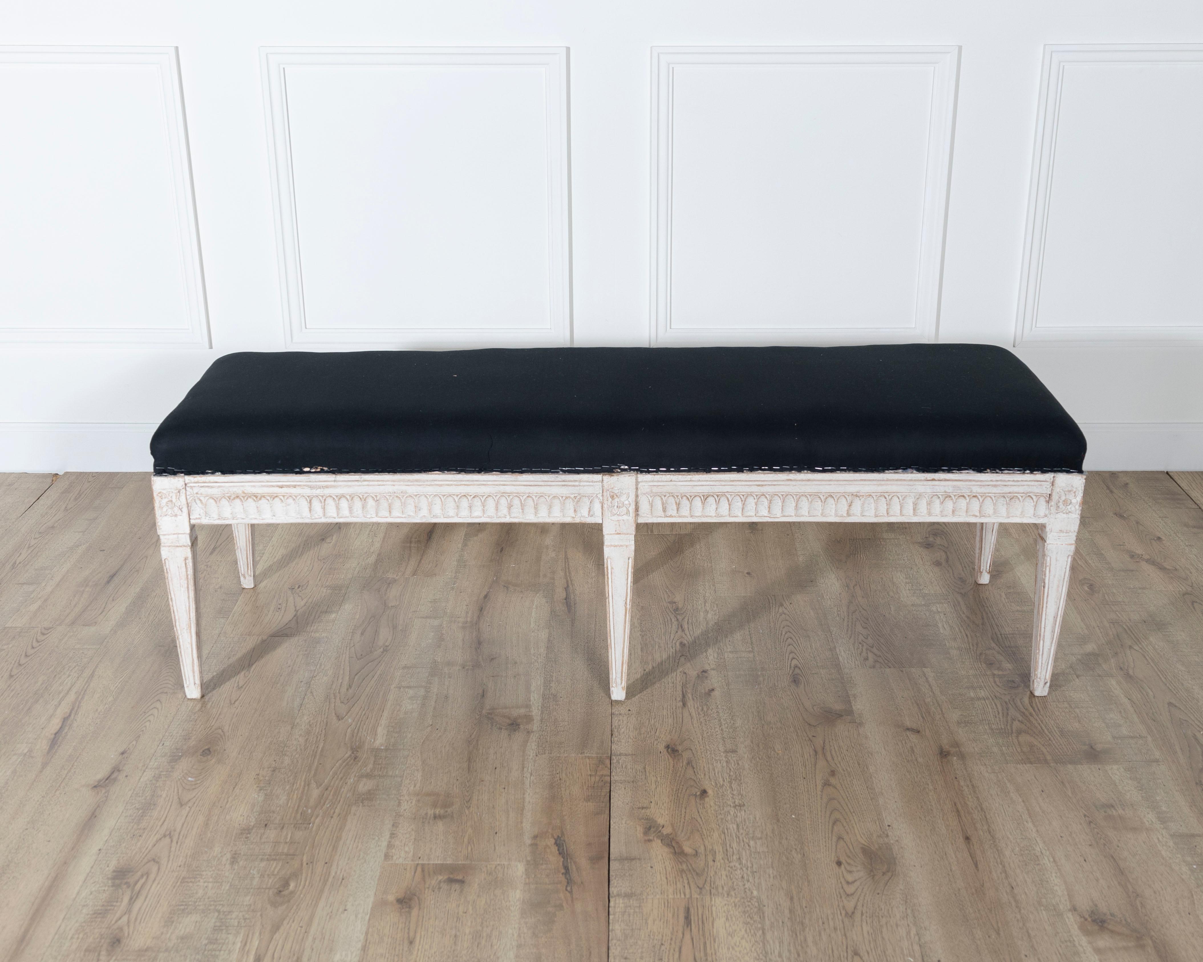 Peint Banc peint néoclassique suédois, 19e siècle en vente