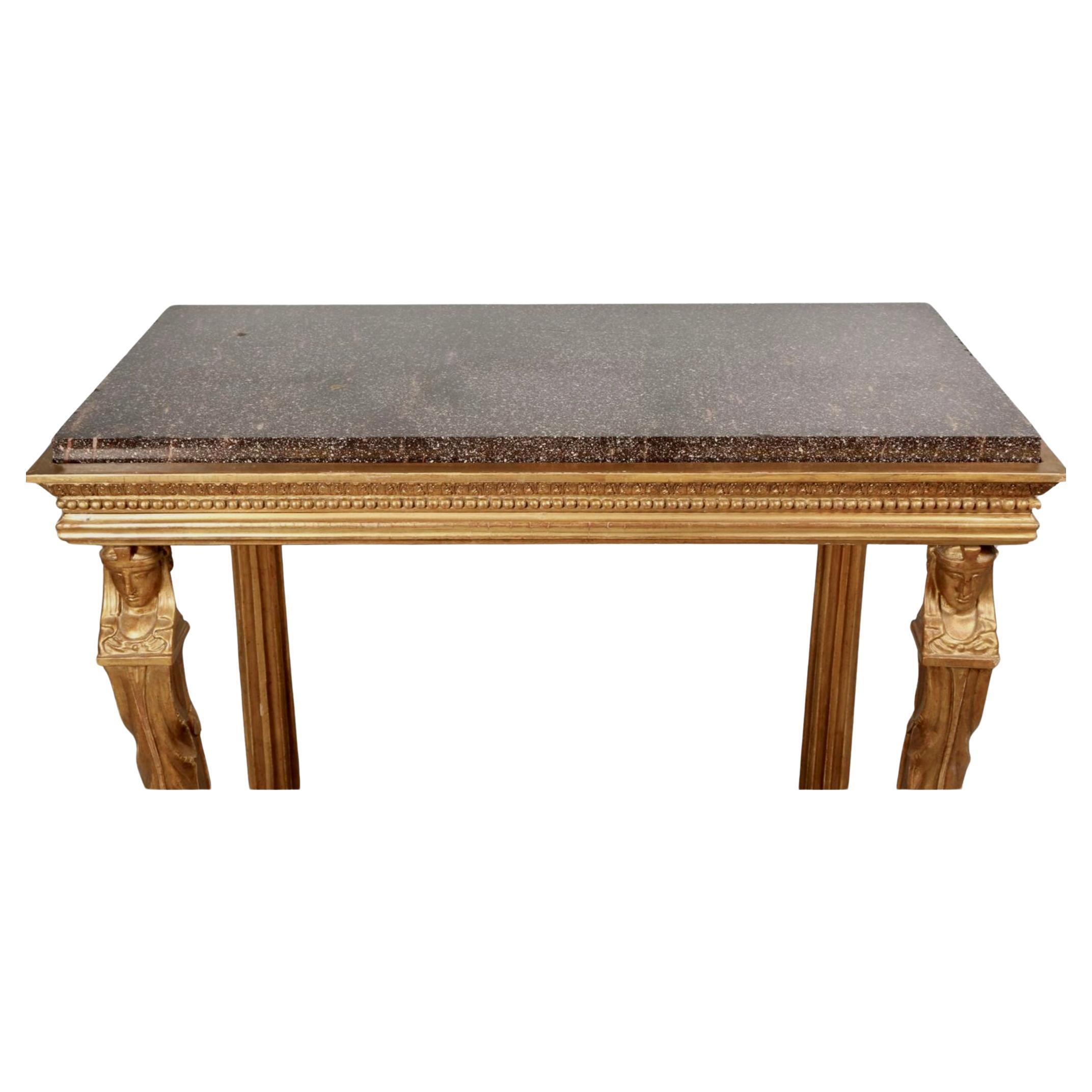 Table console néoclassique suédoise en bois doré avec plateau en porphyre, début du 19ème siècle Bon état - En vente à Bradenton, FL