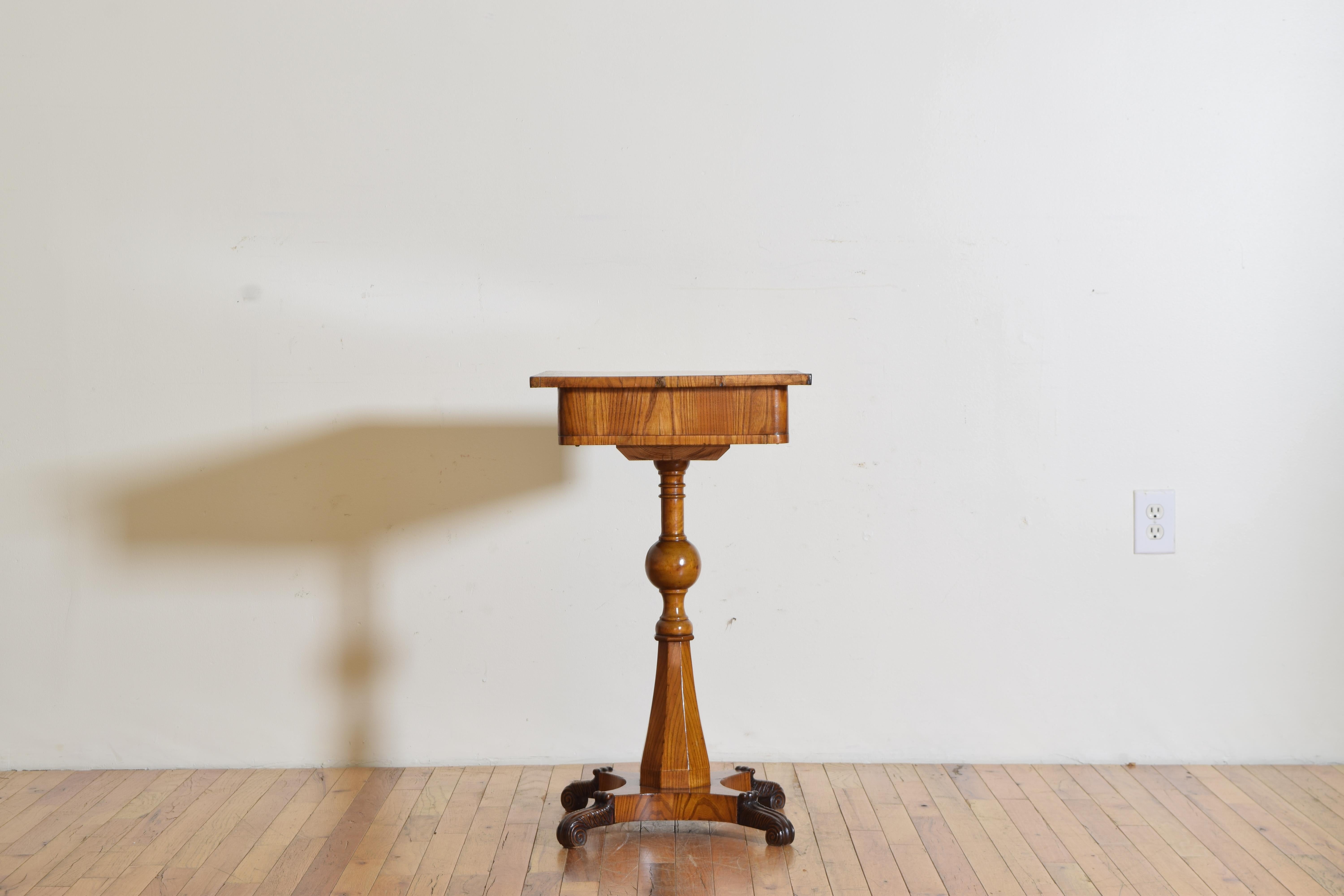 Mid-19th Century Swedish Neoclassical Revival Chestnut 1-Drawer Work Table, 3rdq 19th Cen