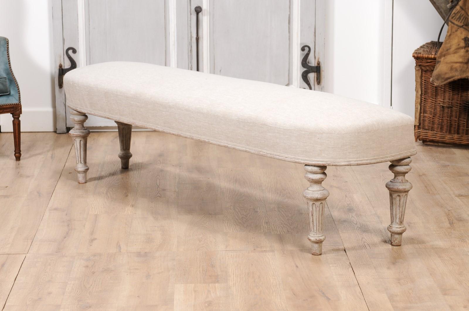 Swedish Neoclassical Style 1860s Painted Bench with Carved Fluted Legs For Sale 5