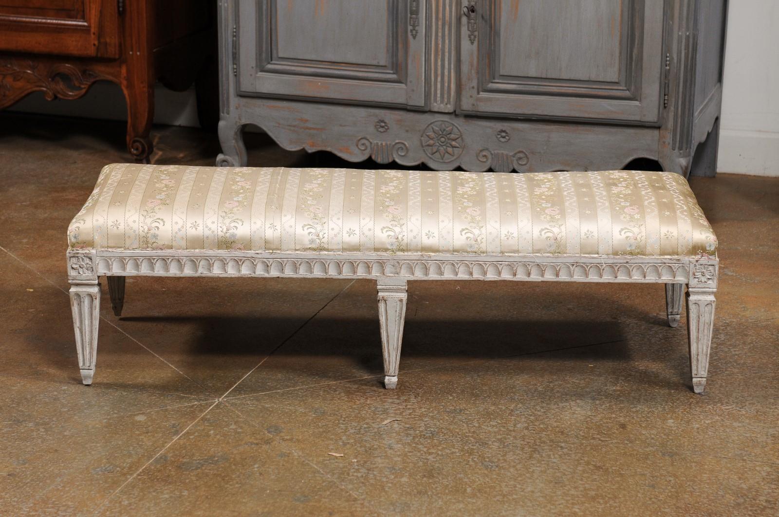 Upholstery Swedish Neoclassical Style 1880s Painted Wood Bench with Carved Waterleaf Motifs For Sale