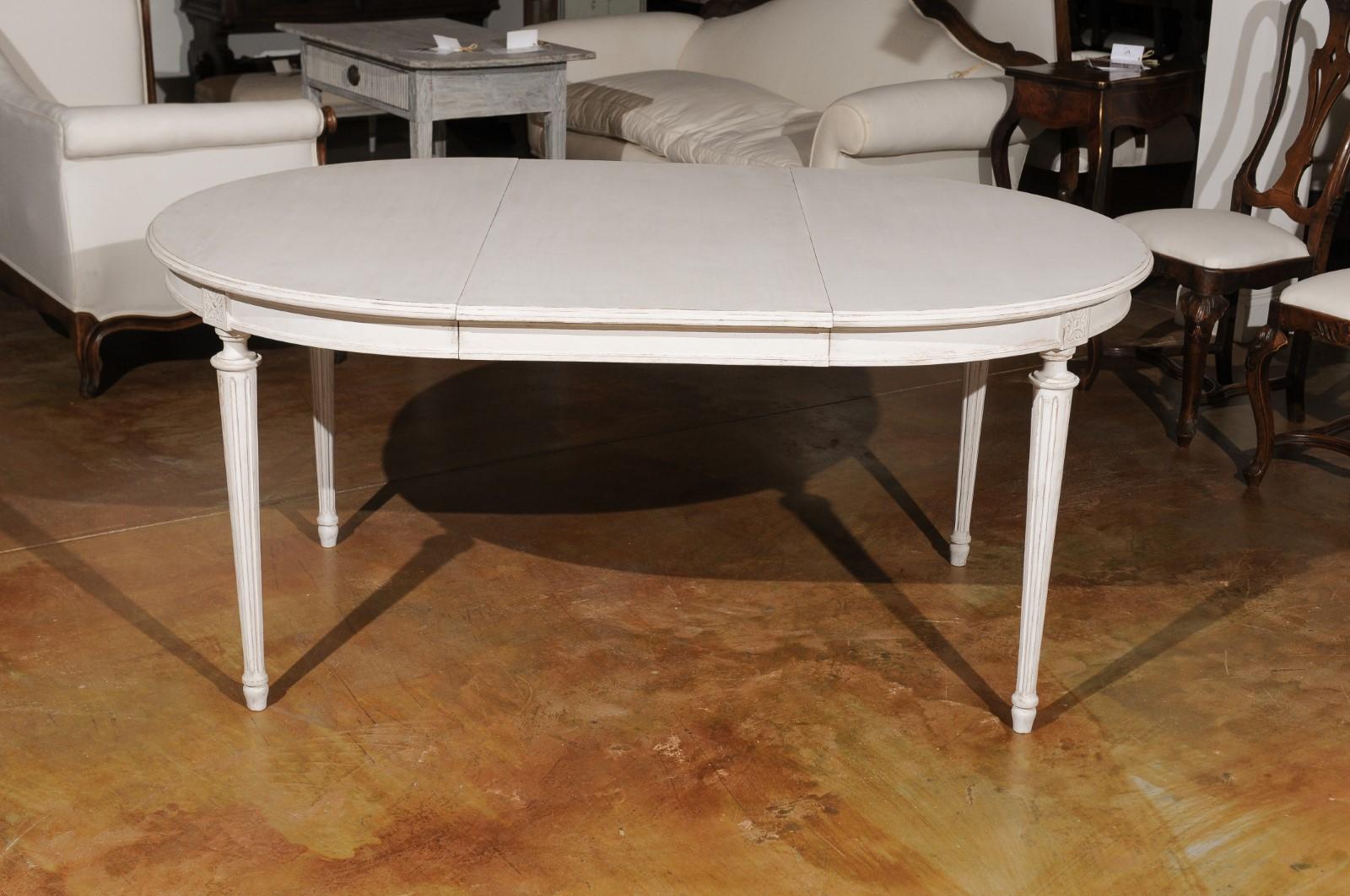 Swedish Neoclassical Style 19th Century Painted Oval Extension Dining Table 6