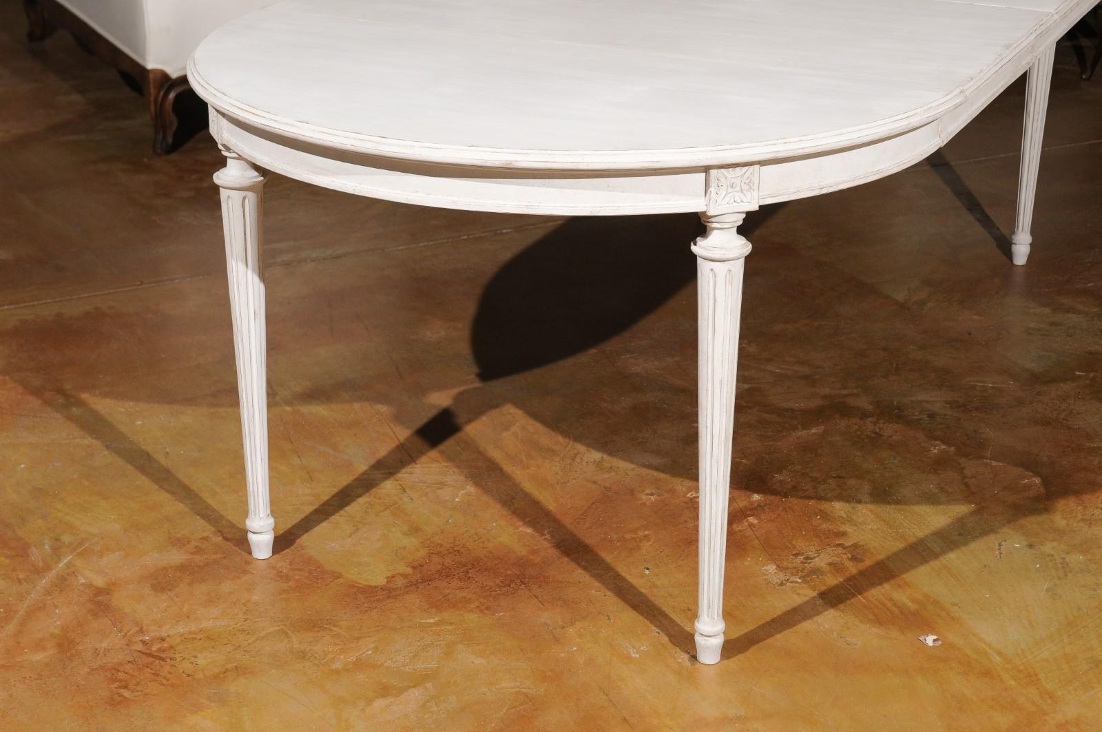 Swedish Neoclassical Style 19th Century Painted Oval Extension Dining Table 3