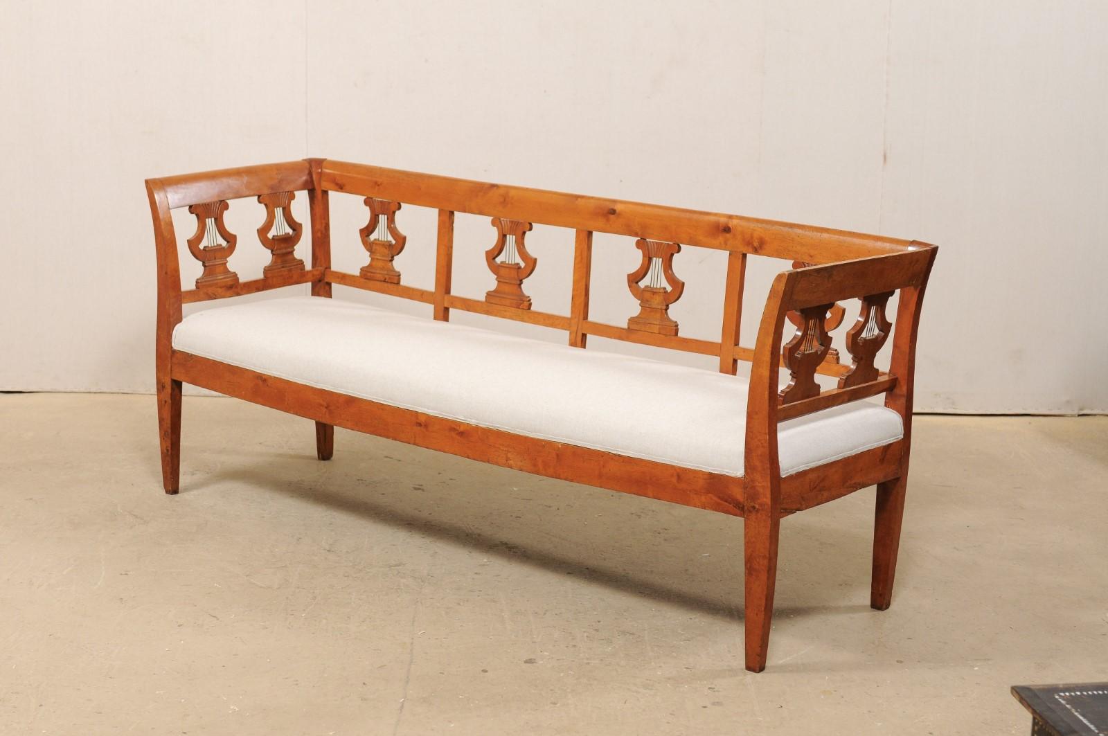 Swedish Neoclassical Style Birchwood Sofa Bench with Lyre Carvings, Mid-19th C 2