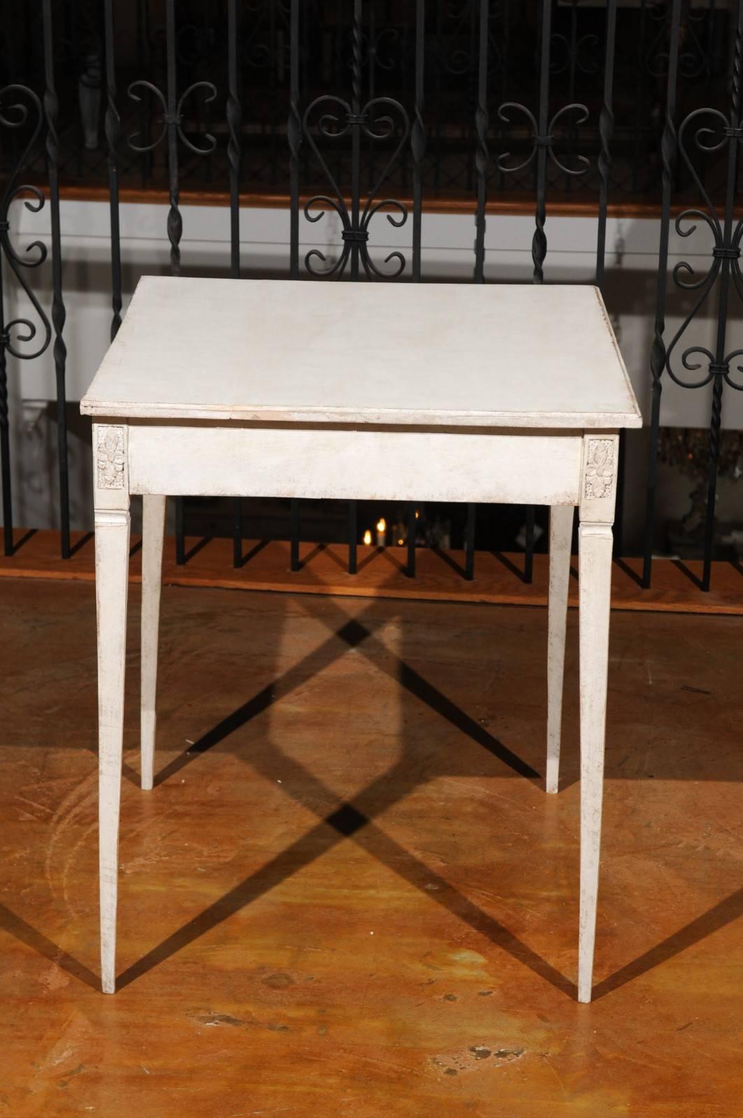 Swedish Neoclassical Style Painted Side Table with Drawer from Småland, 1880s 3