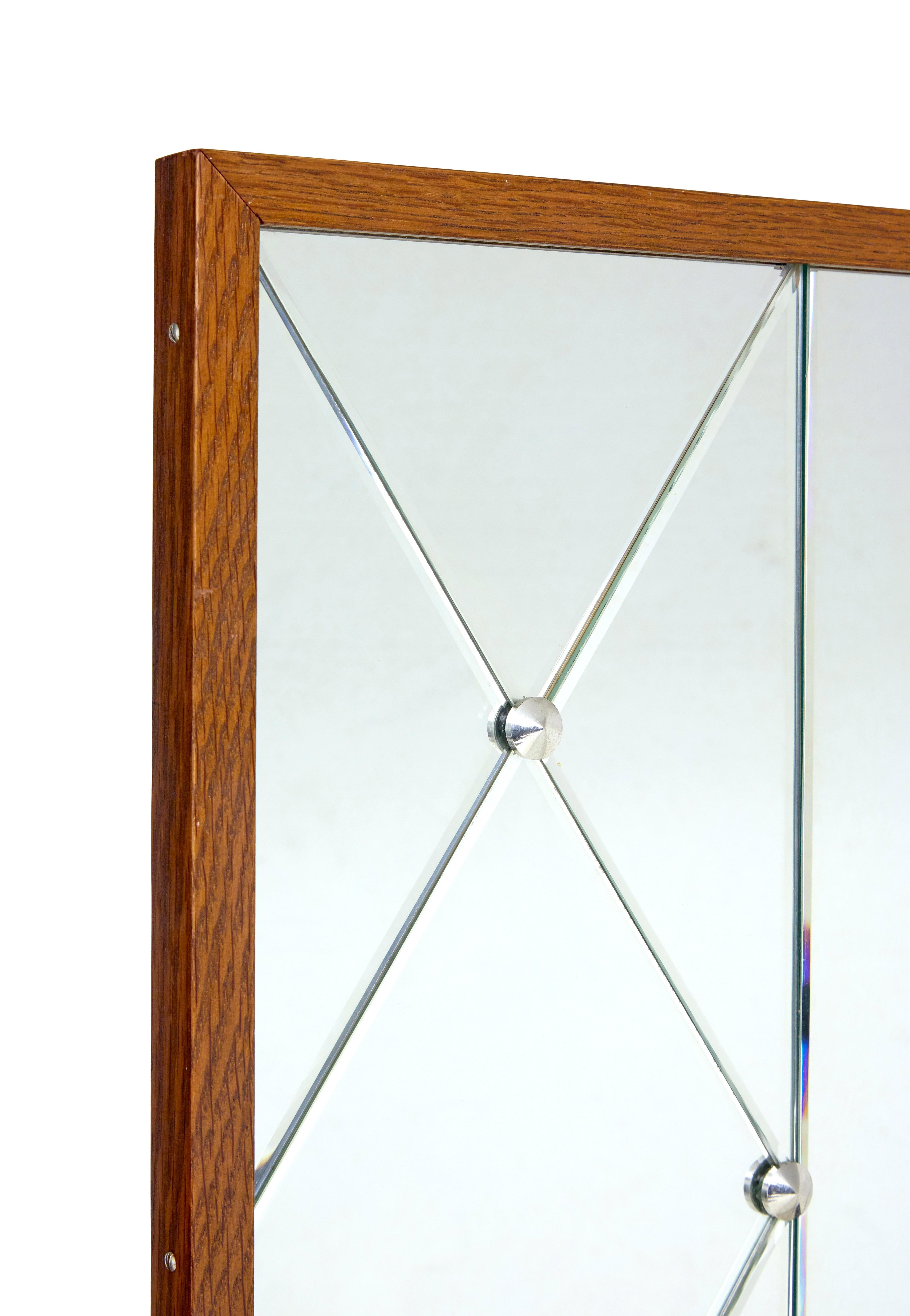 Espejo de pared arlequín de roble sueco by Glas & Tra Sueco en venta