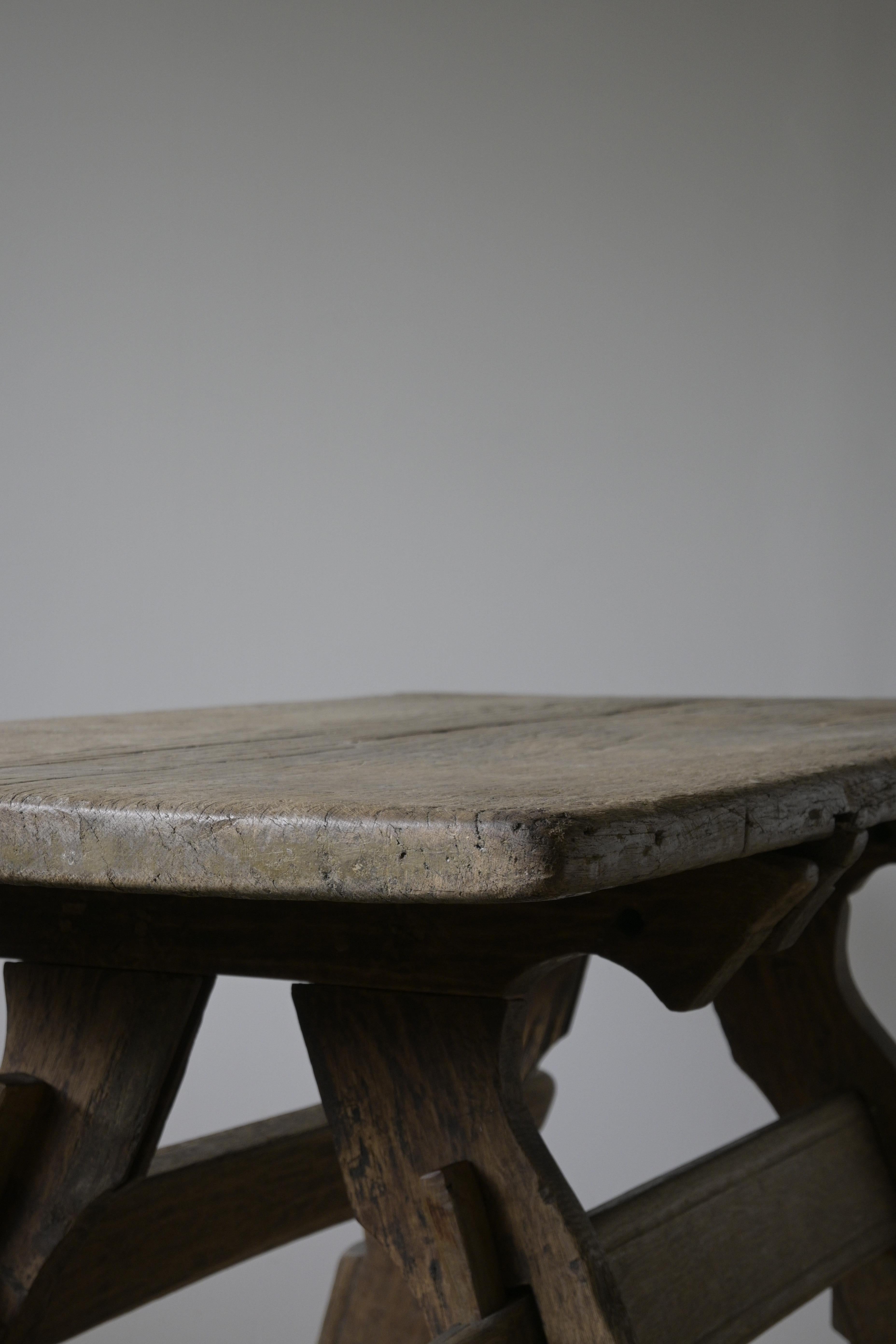 Tavolo a cavalletto svedese in Oak della fine del XVIII secolo in vendita 6