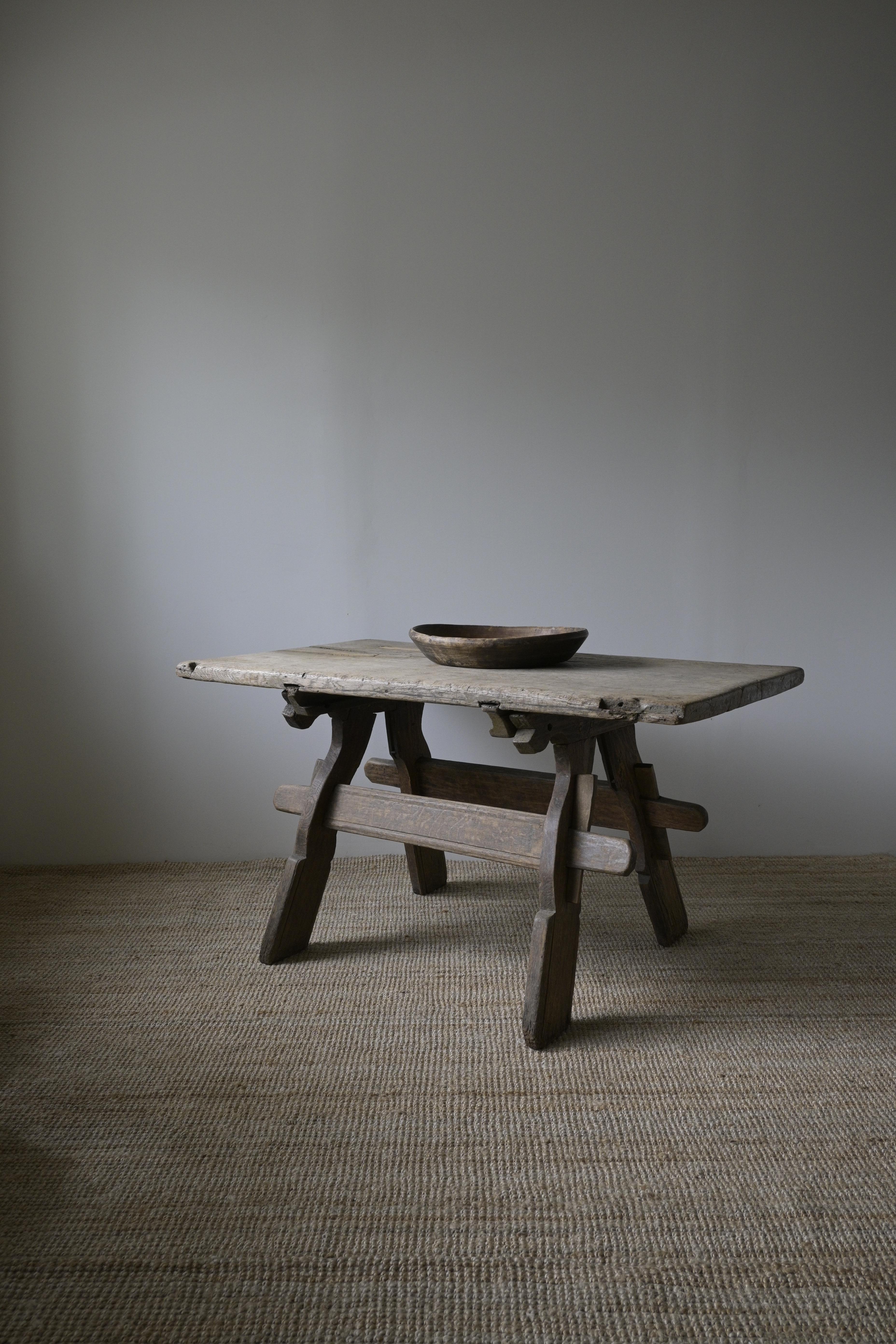 Tavolo a cavalletto svedese in Oak della fine del XVIII secolo in vendita 10