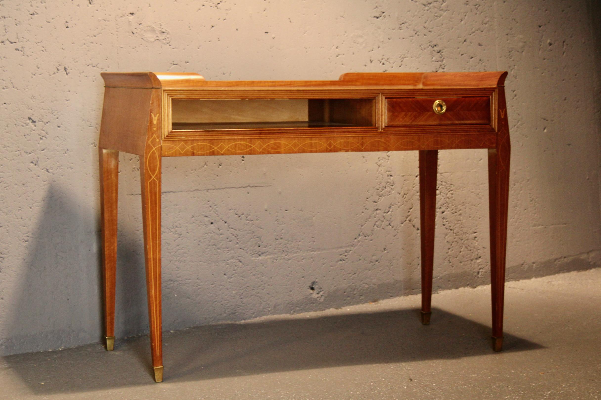 Swedish or Italian desk In Good Condition For Sale In grand Lancy, CH