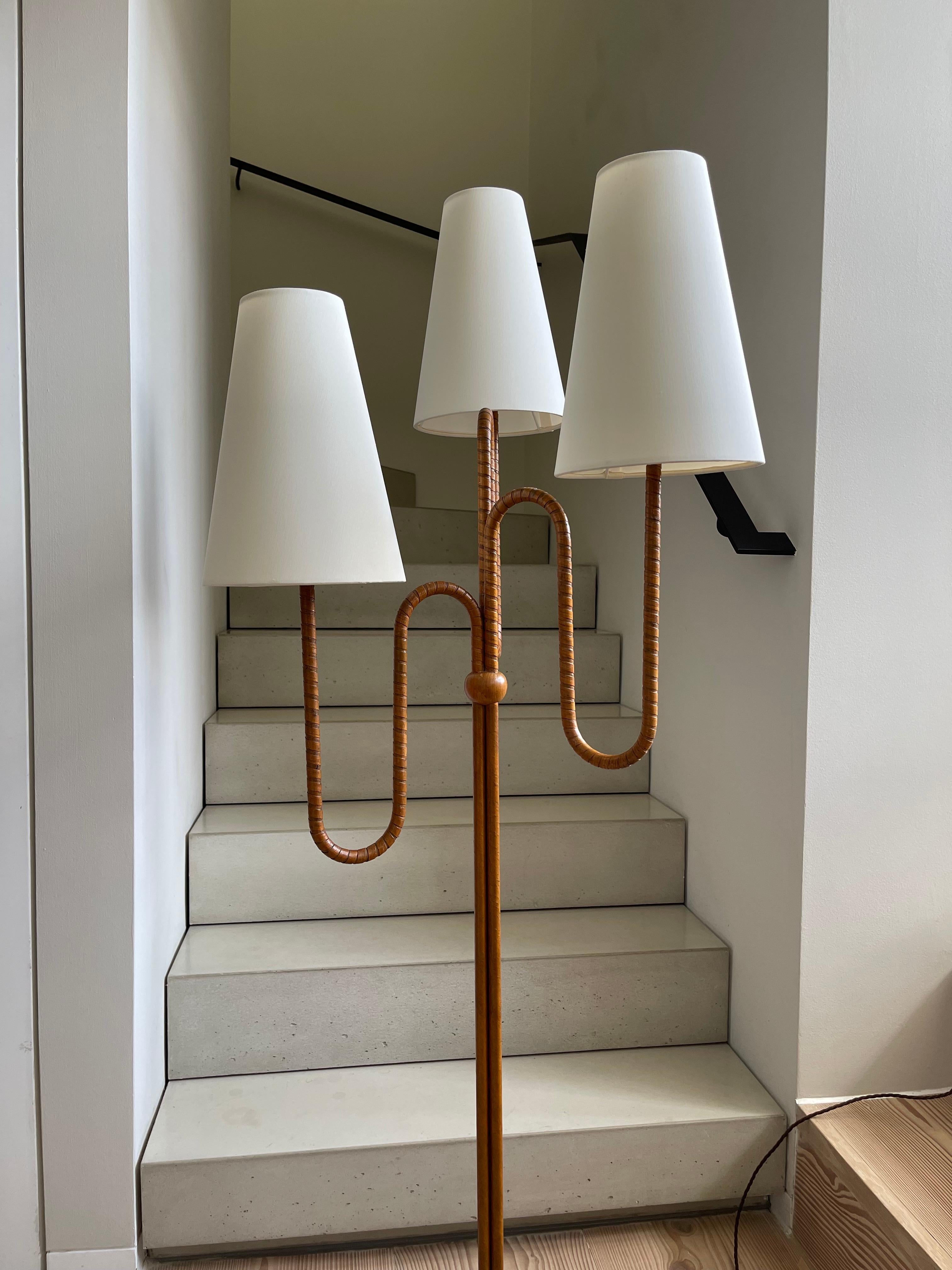 Three branch organic floor lamp designed by an unknown Swedish modernist designer, 1930 circa.