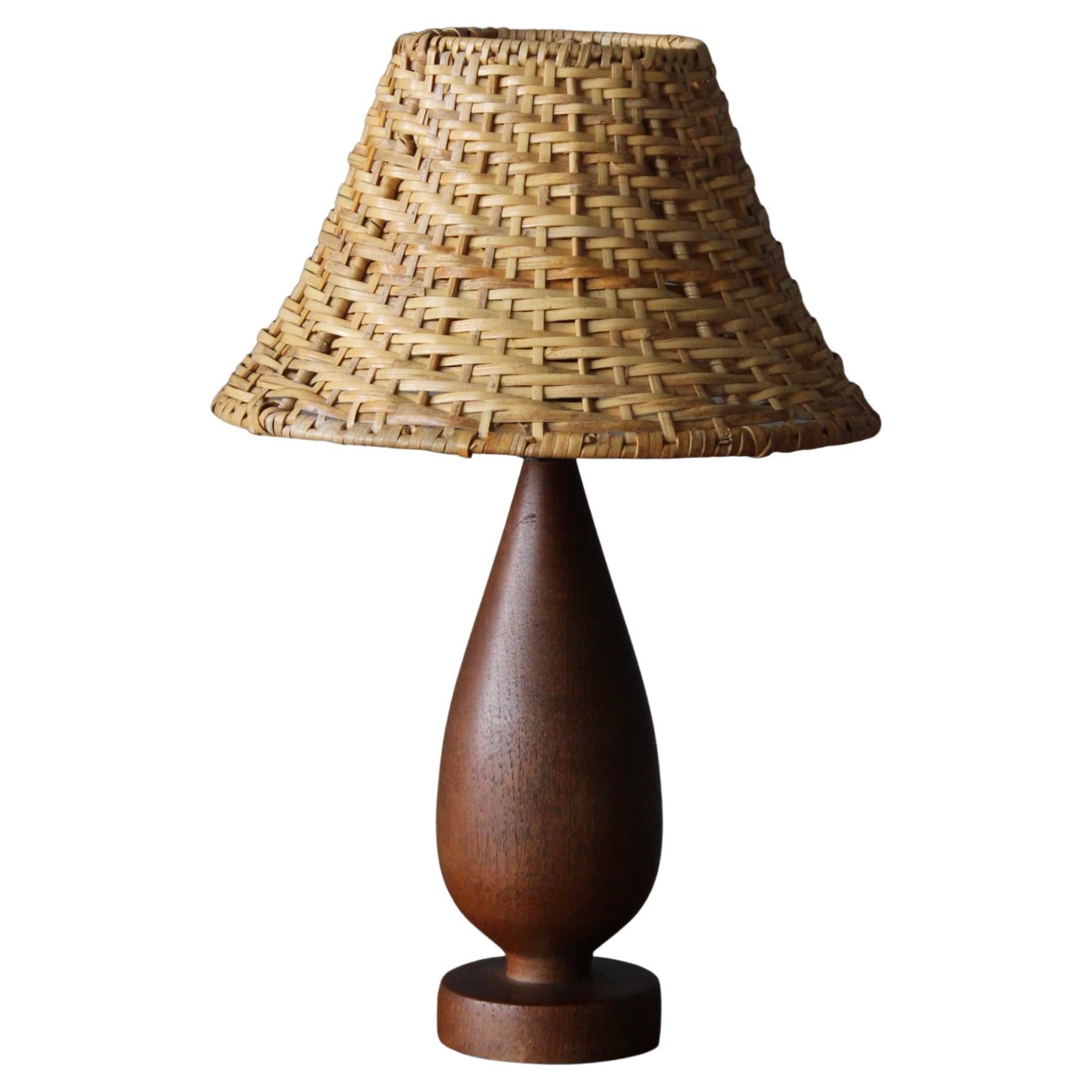 Henn&Hart Modern Petite Rattan Table Lamp with Brass Accents in Rattan/Blackened Steel 20 TL0659