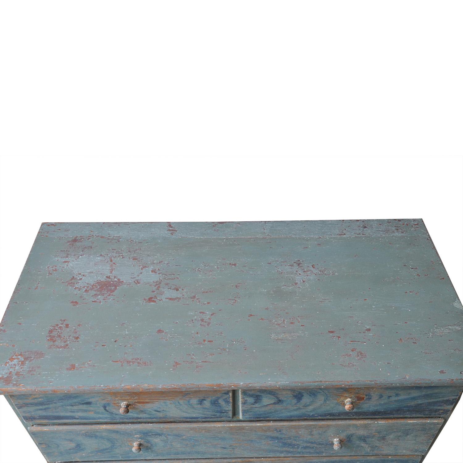 Swedish Original Paint Commode from Smaland For Sale 1