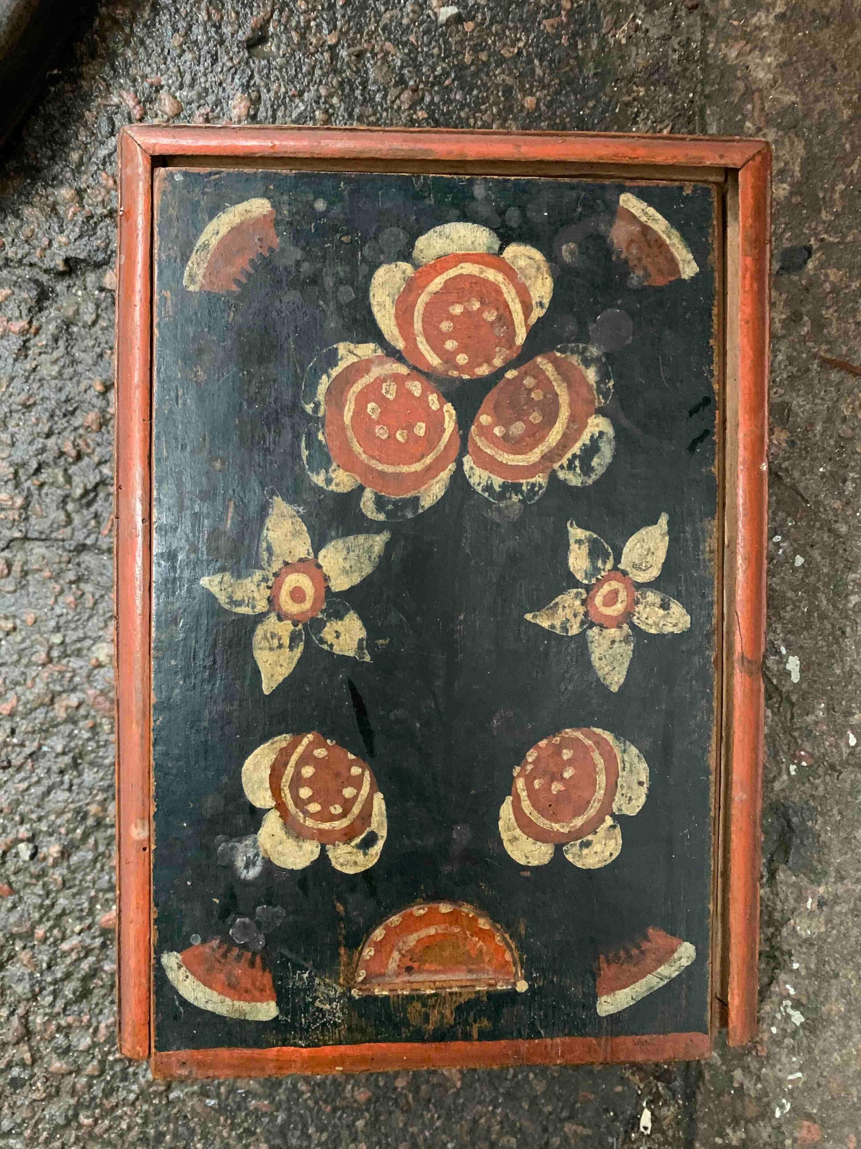 Swedish Original Painted Folk Art Wedding Box Dated 1824 4