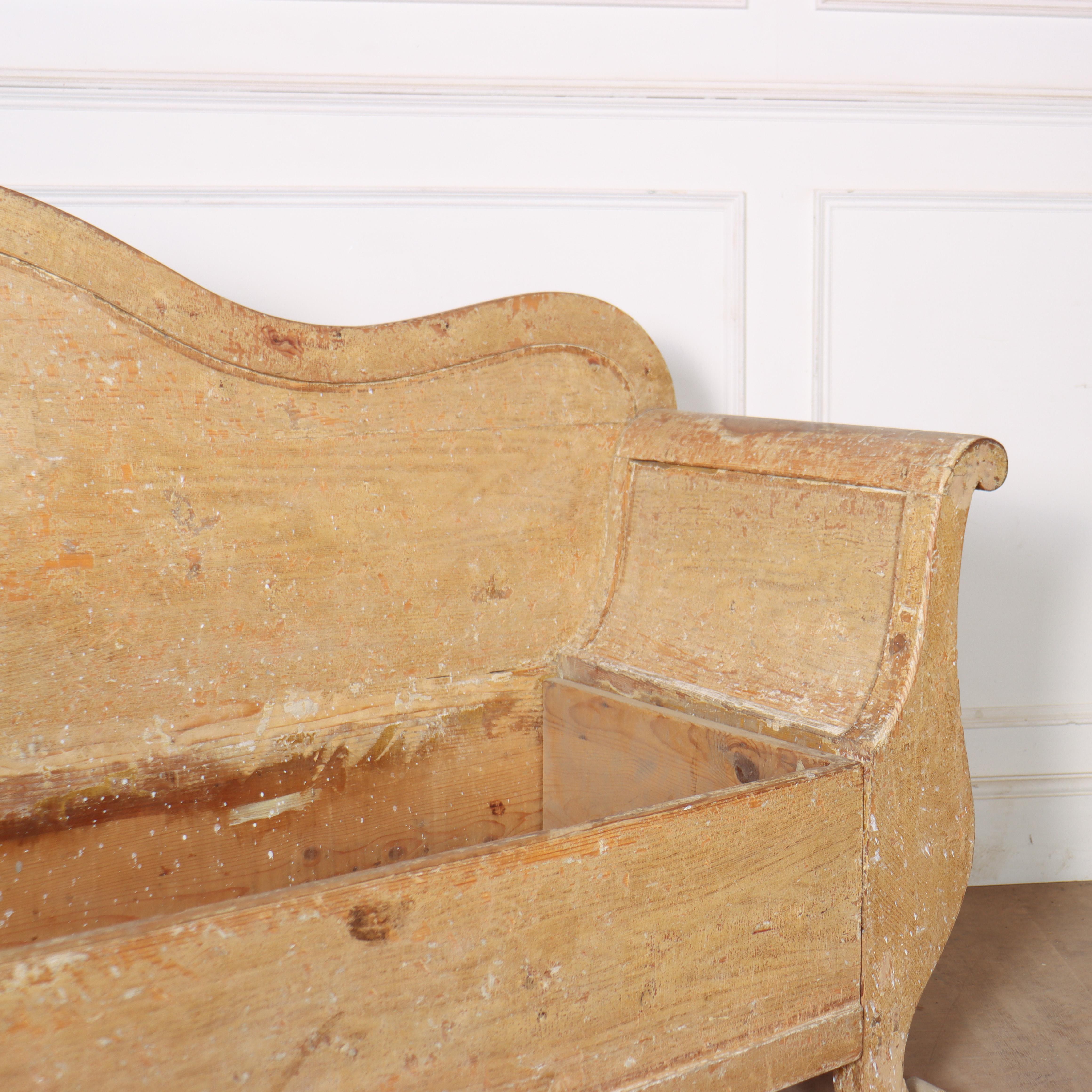 Buona panca svedese di inizio XIX secolo in pino dipinto originale. 1810.

La seduta dovrà essere imbottita.


Altezza del sedile: 46 cm (18 pollici)


Codice: 8845

Dimensioni:
W: 82