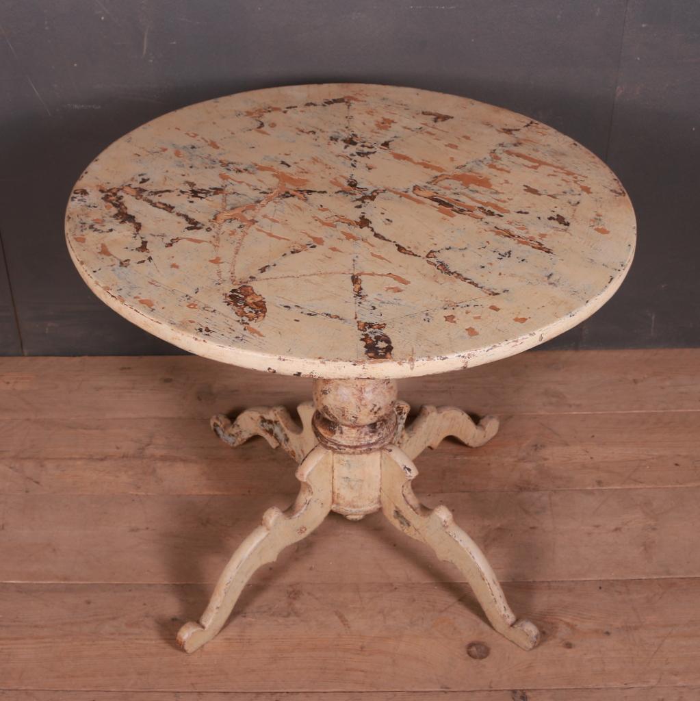 Swedish Original Painted Tripod Table In Good Condition For Sale In Leamington Spa, Warwickshire