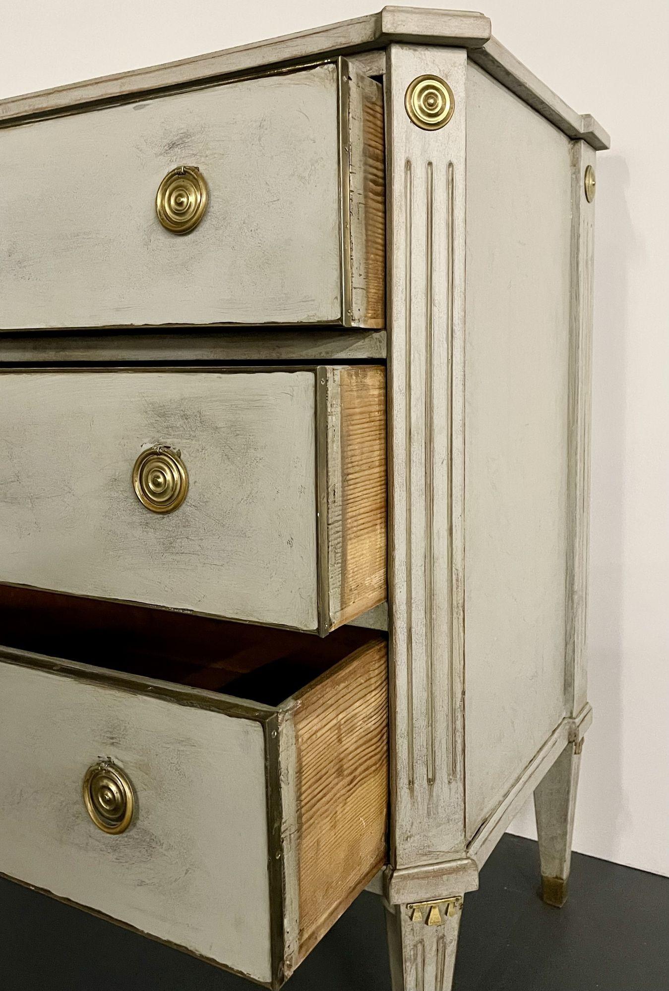 Swedish Paint Decorated Gustavian Chest / Commode, Bronze Mounted, 19th Century 4