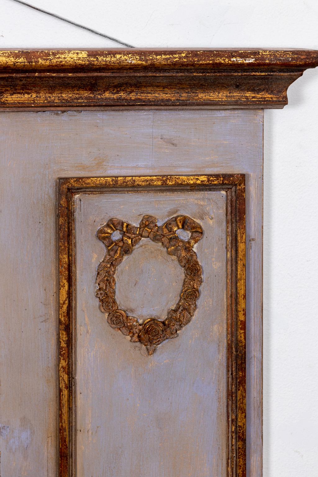 Carved Swedish Painted and Decorated Mirror with Laurel Wreath Motifs For Sale